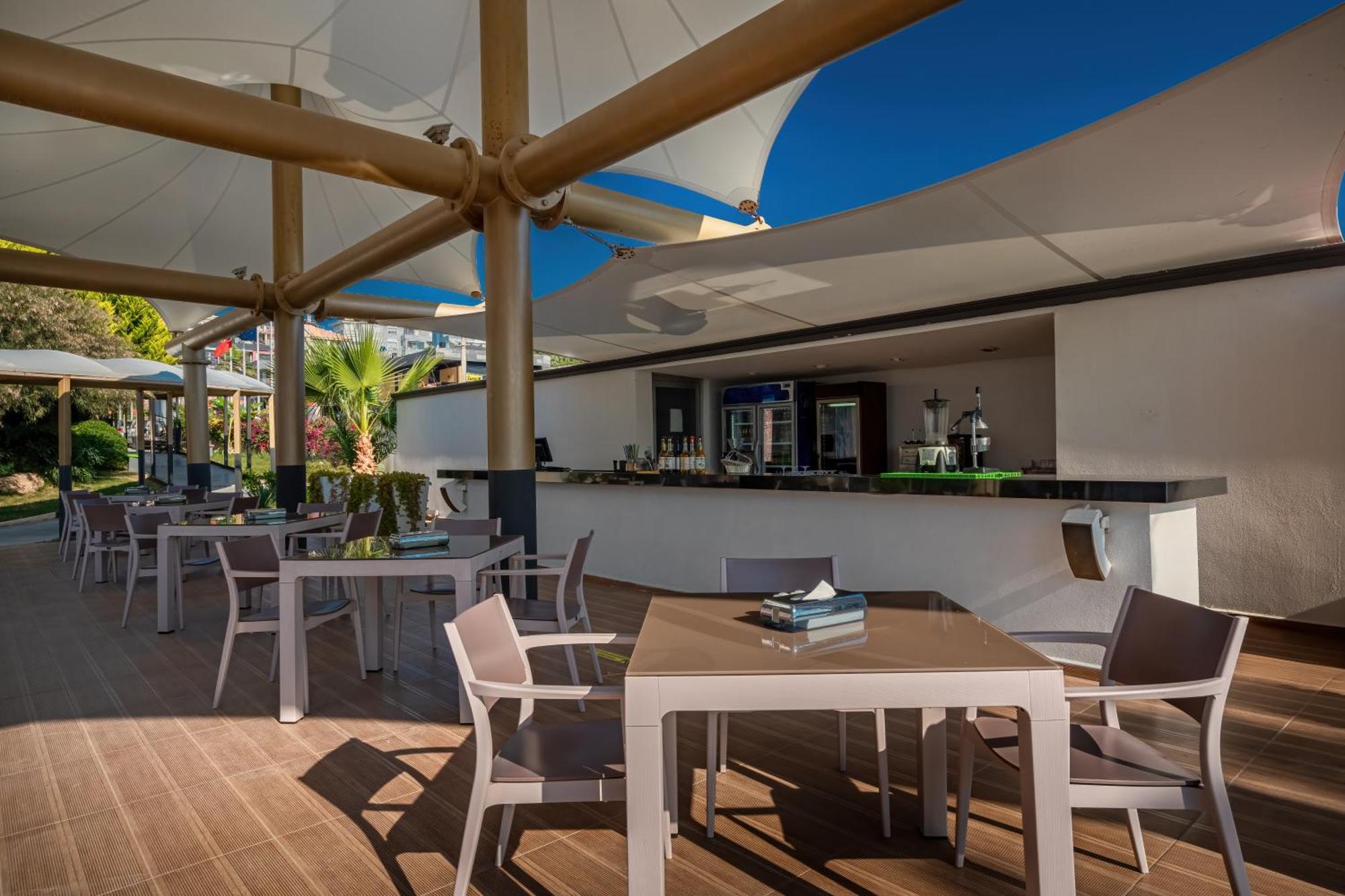 Hotel Sisus Marina 4*