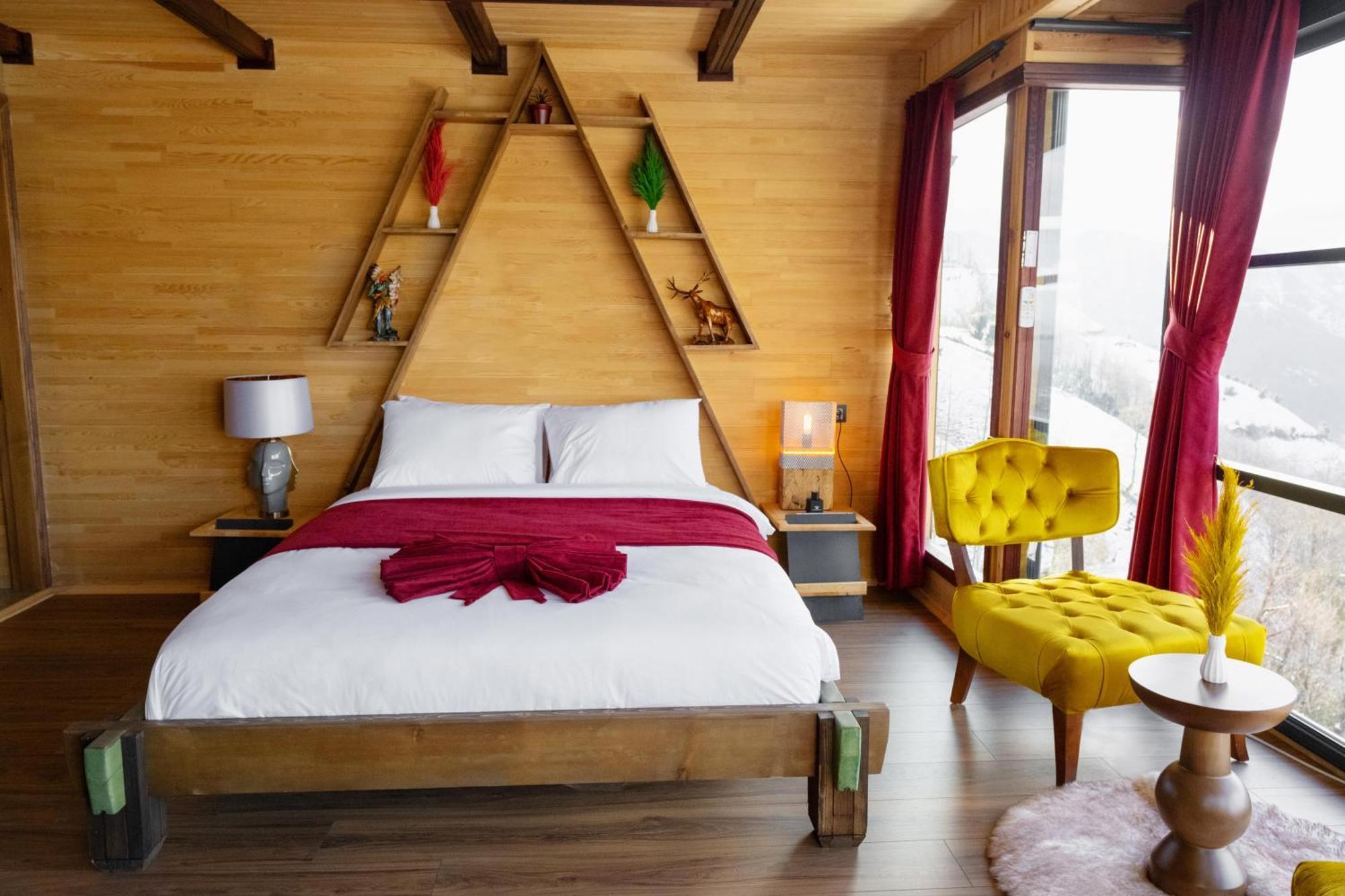 Amazena Hotel *