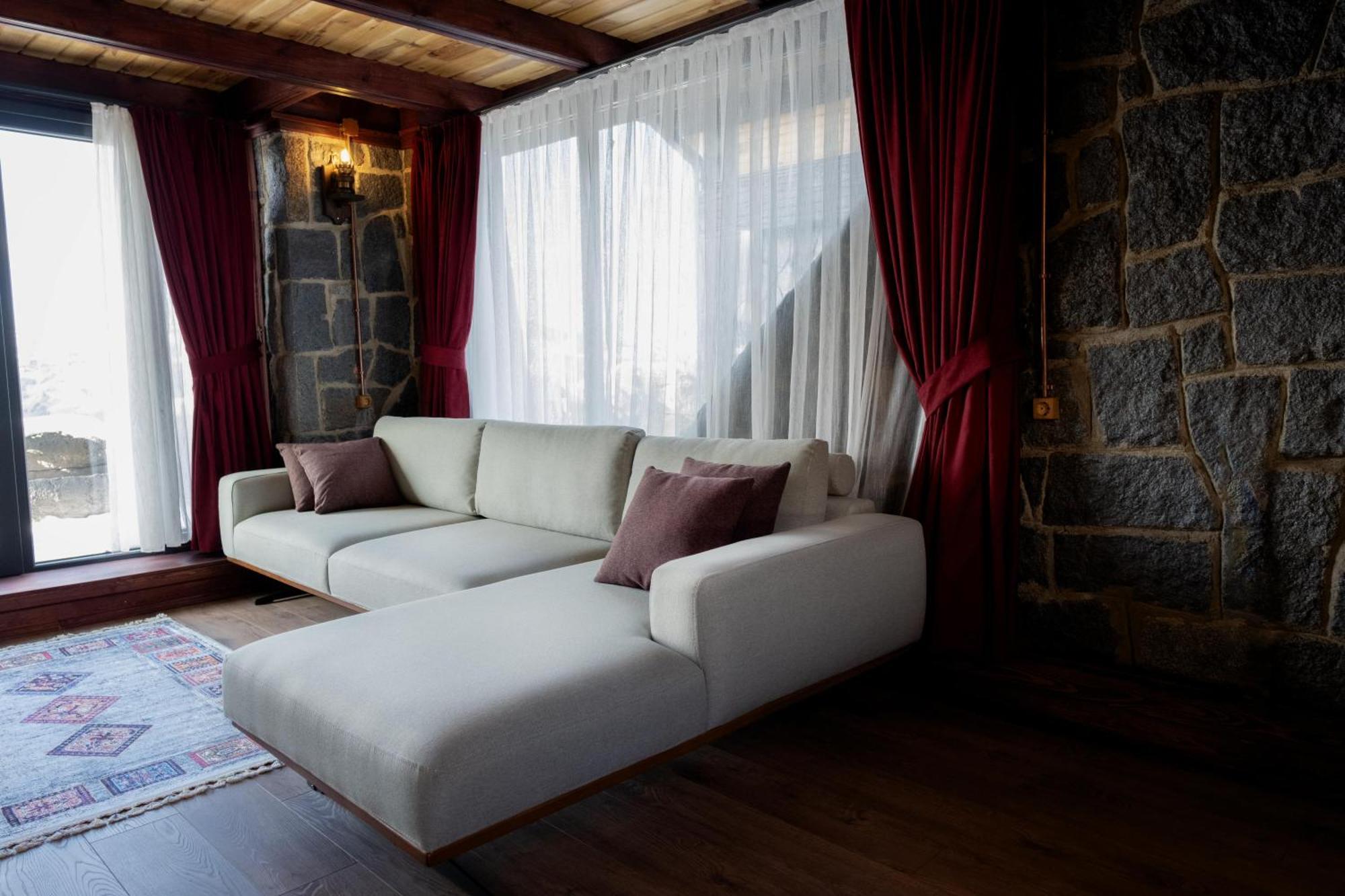 Hotel Amazena *