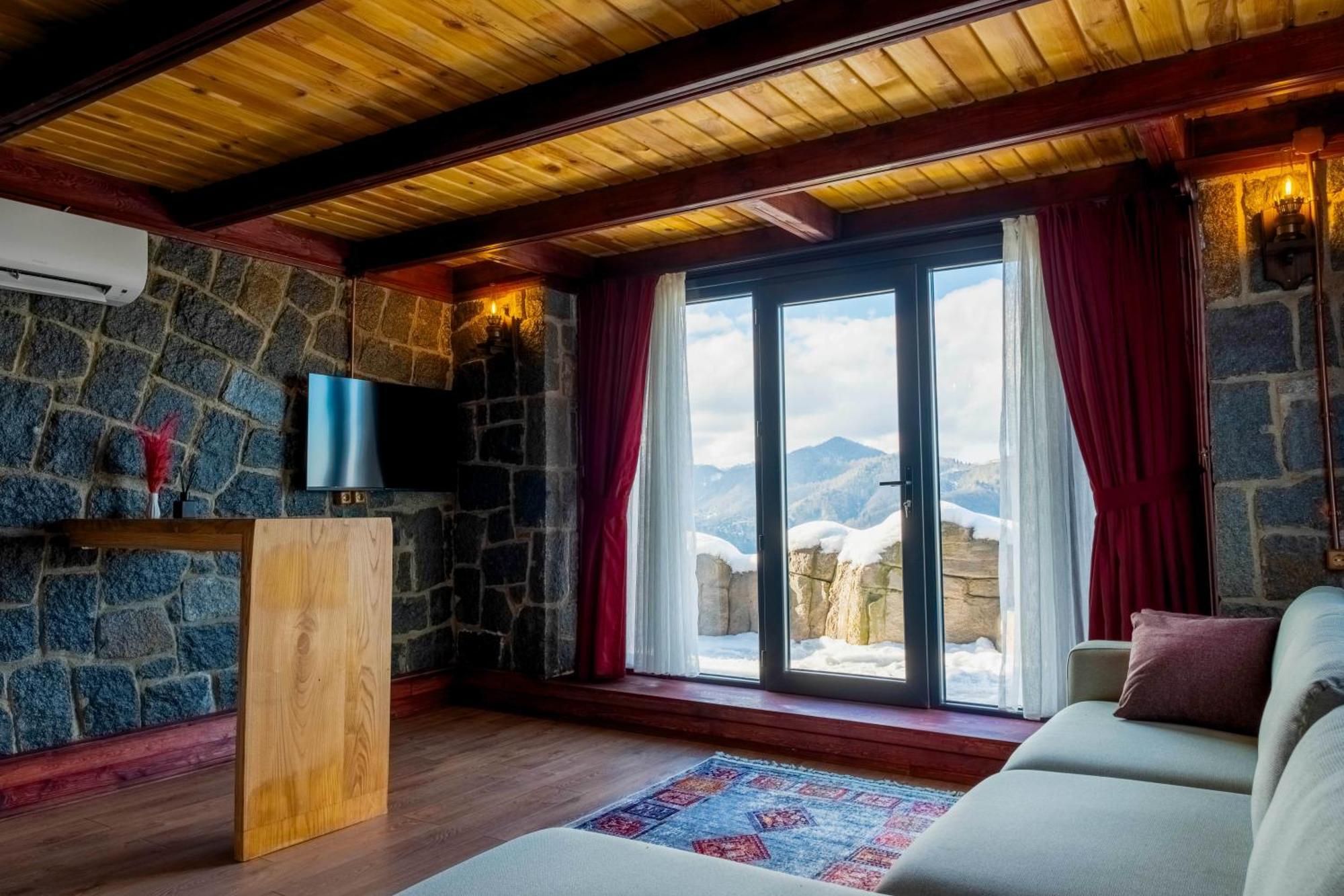 Hotel Amazena Camlihemsin