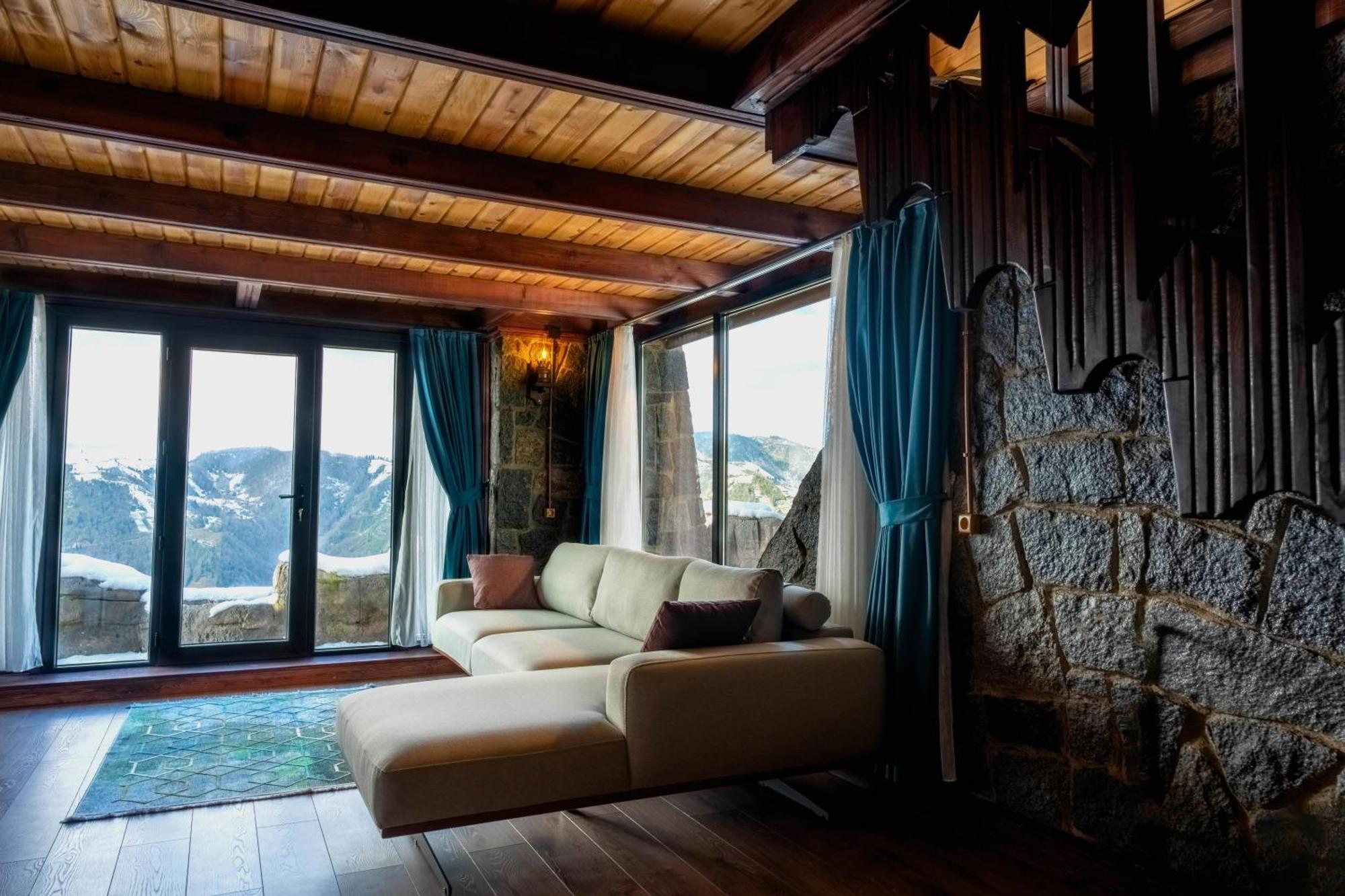 Hotel Amazena *