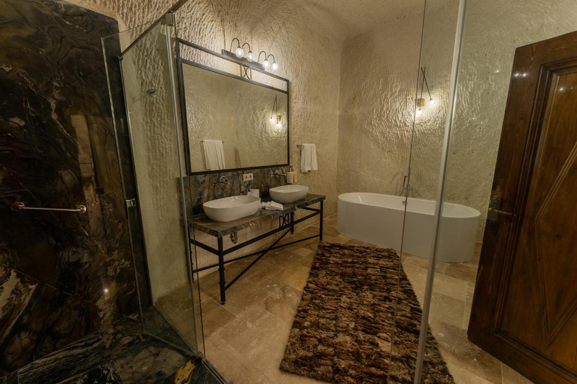Hotel Asmali Cave