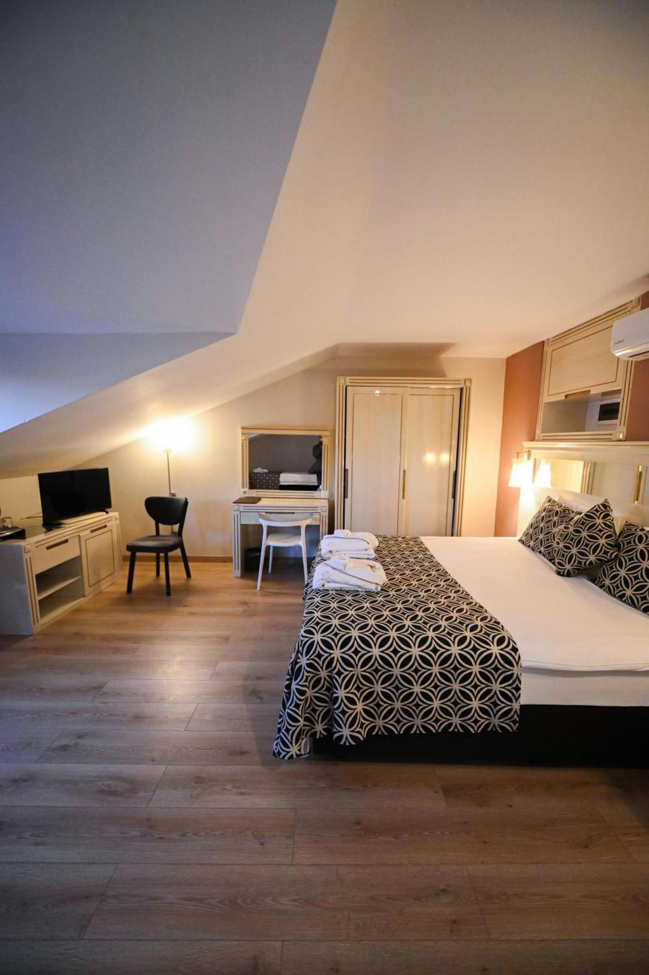 Hotel Tripolis 5*