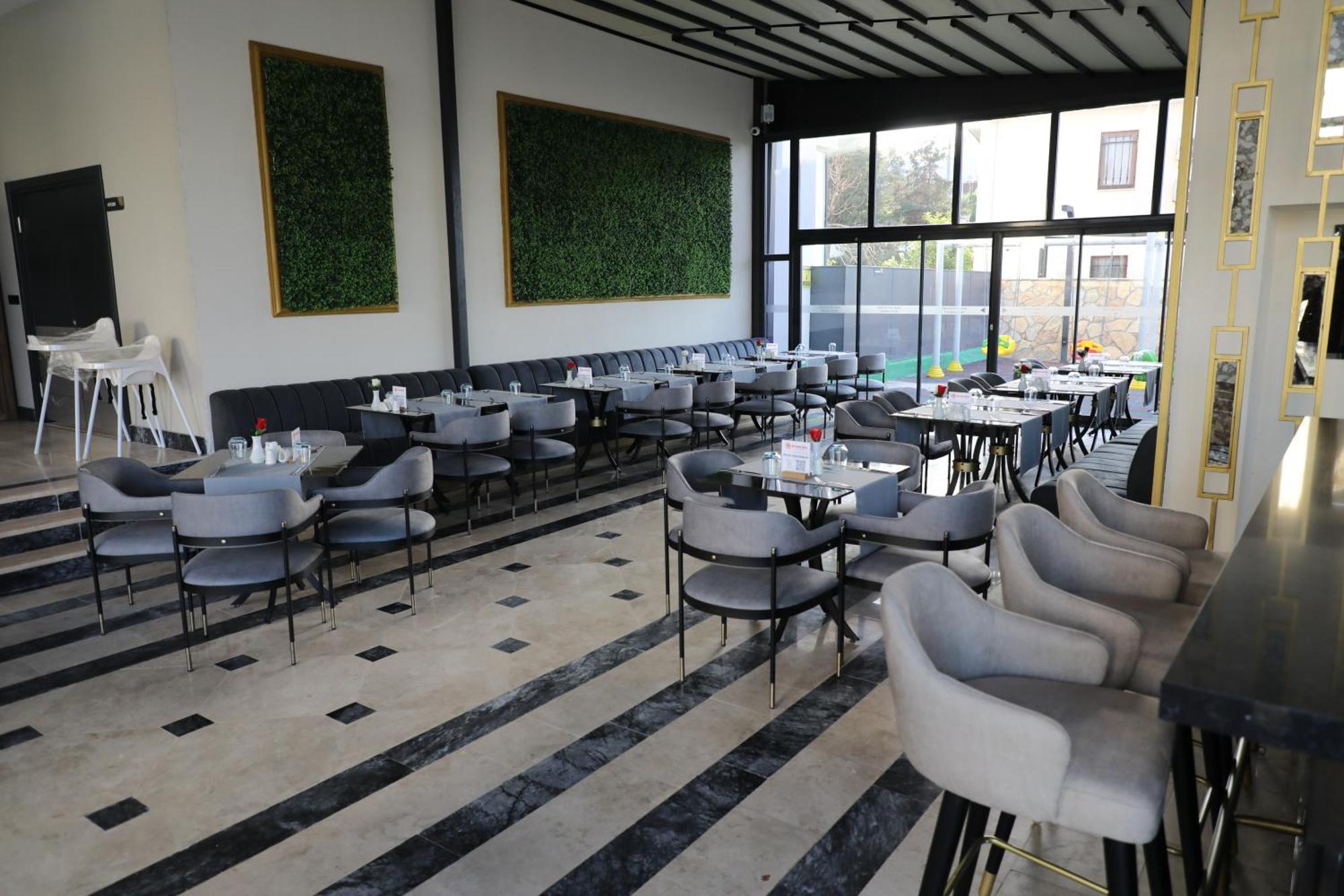 Roseira Mar-inn Luxury Hotel