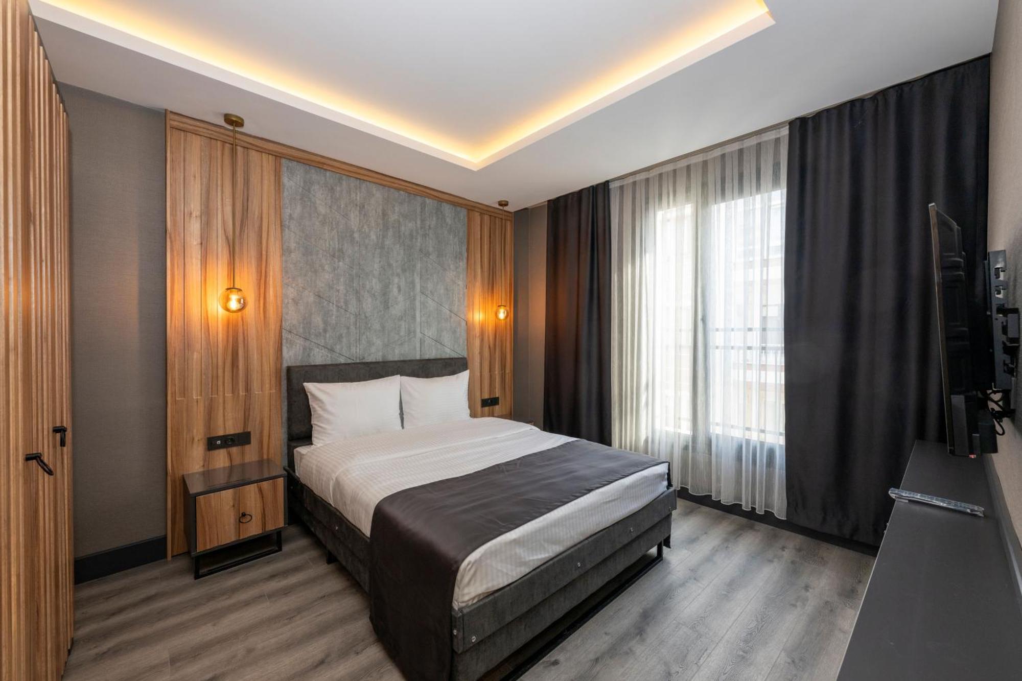 The Nirvanas Istanbul