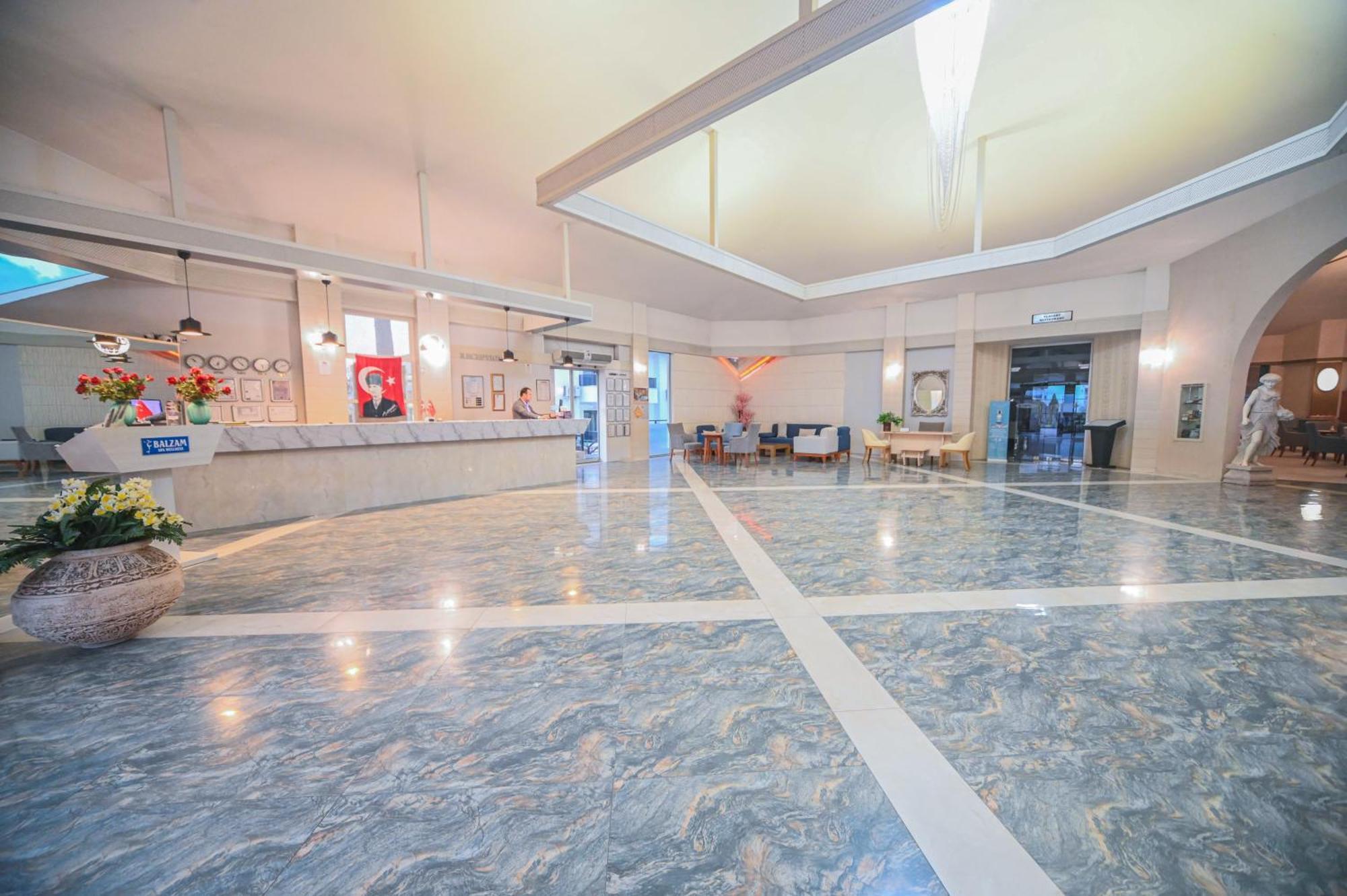 Hotel Tripolis 5*