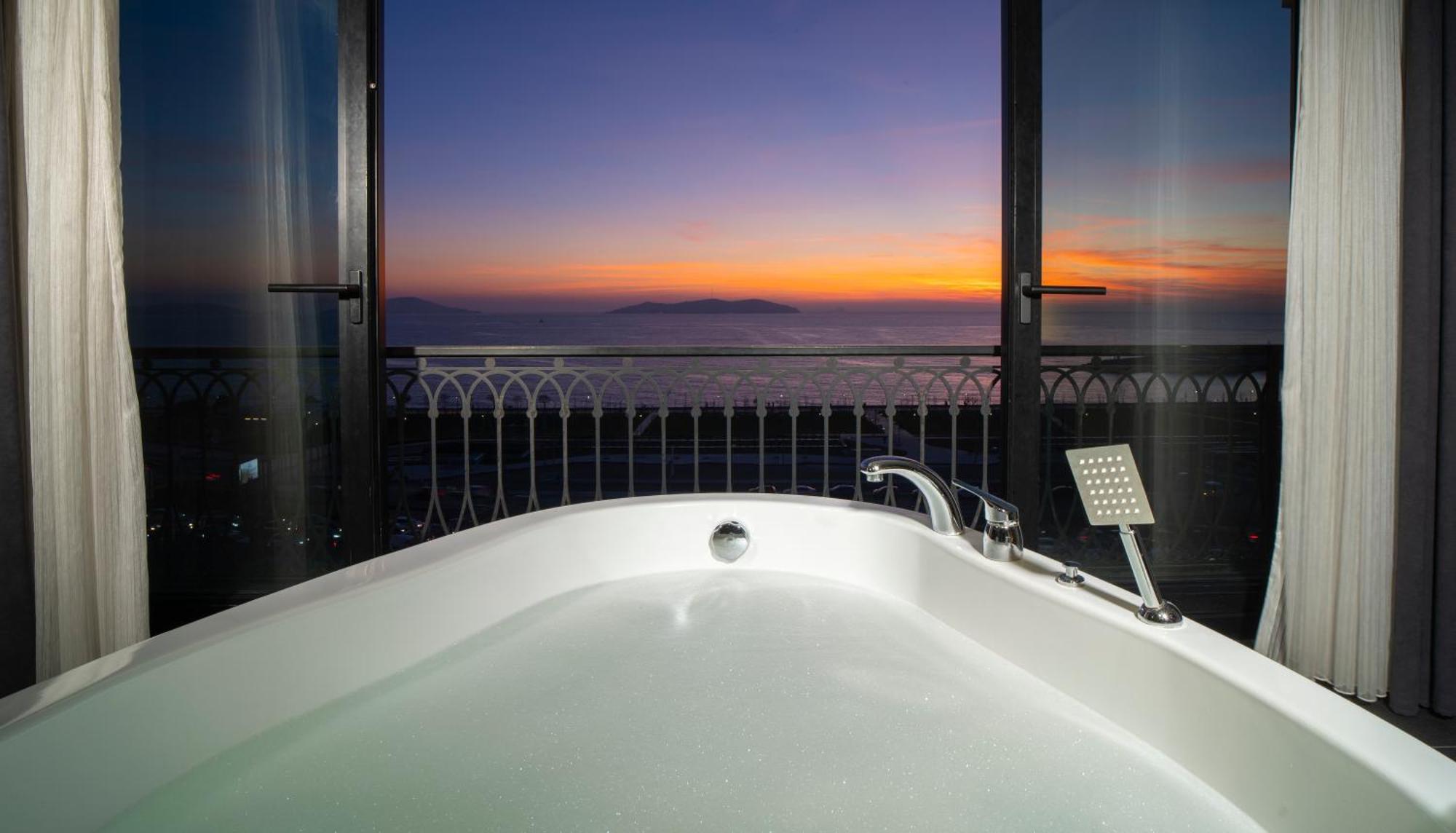 Hotel La Cielo Bostanci 4*