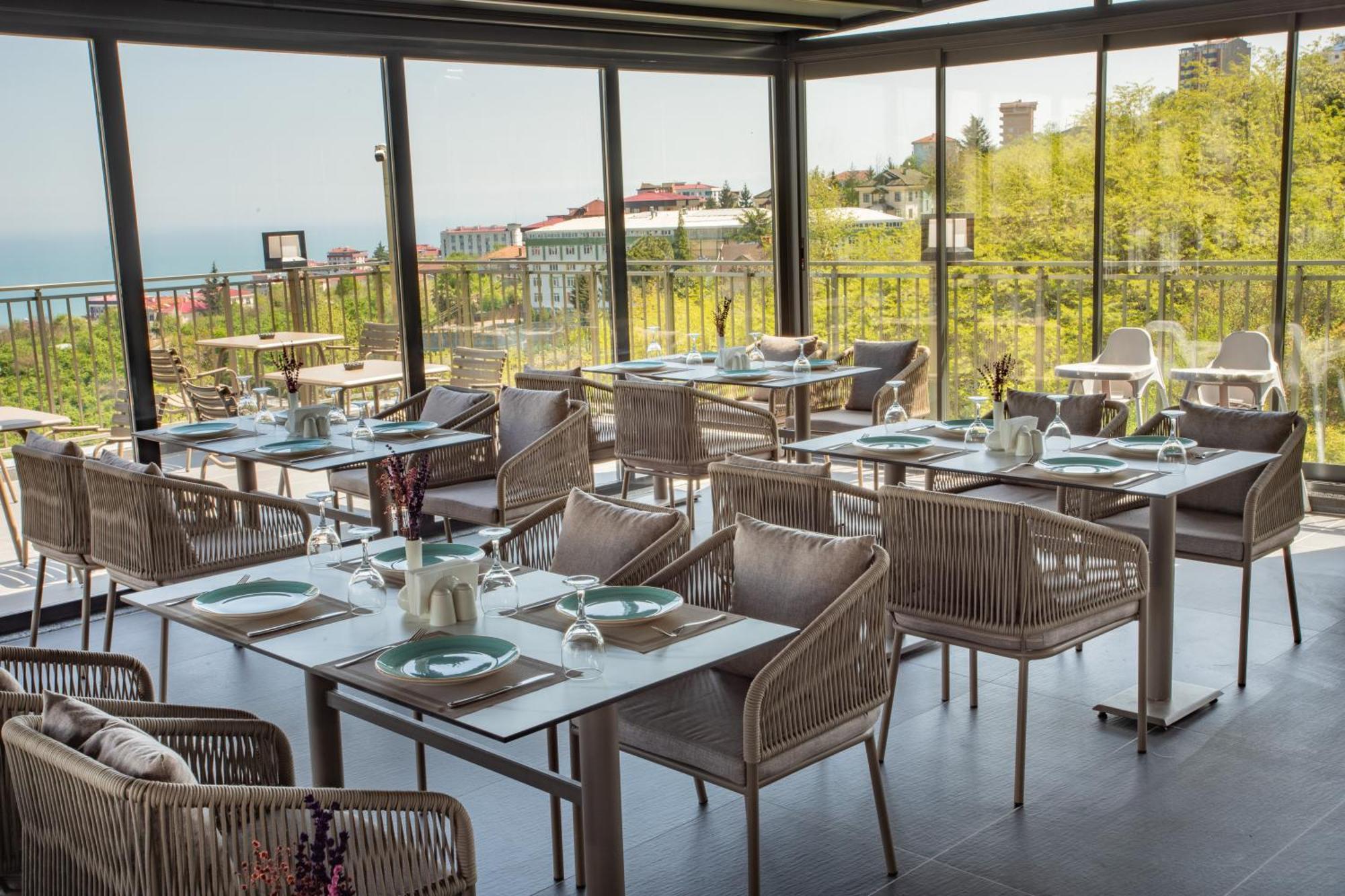 First Joy Hotel 4*