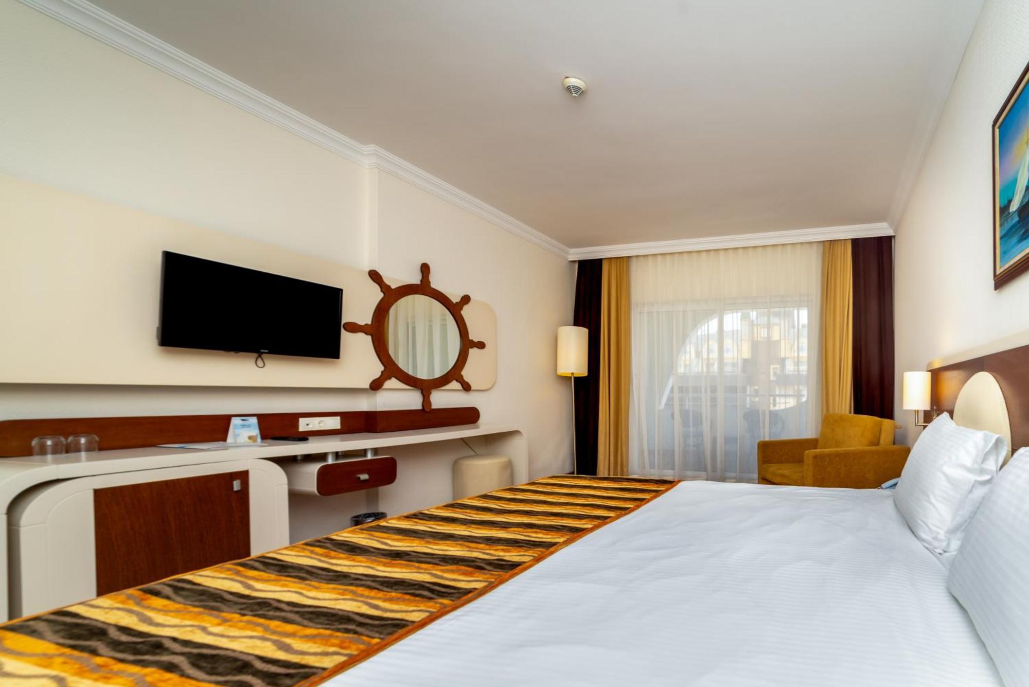 Hotel Transatlantik & 5*