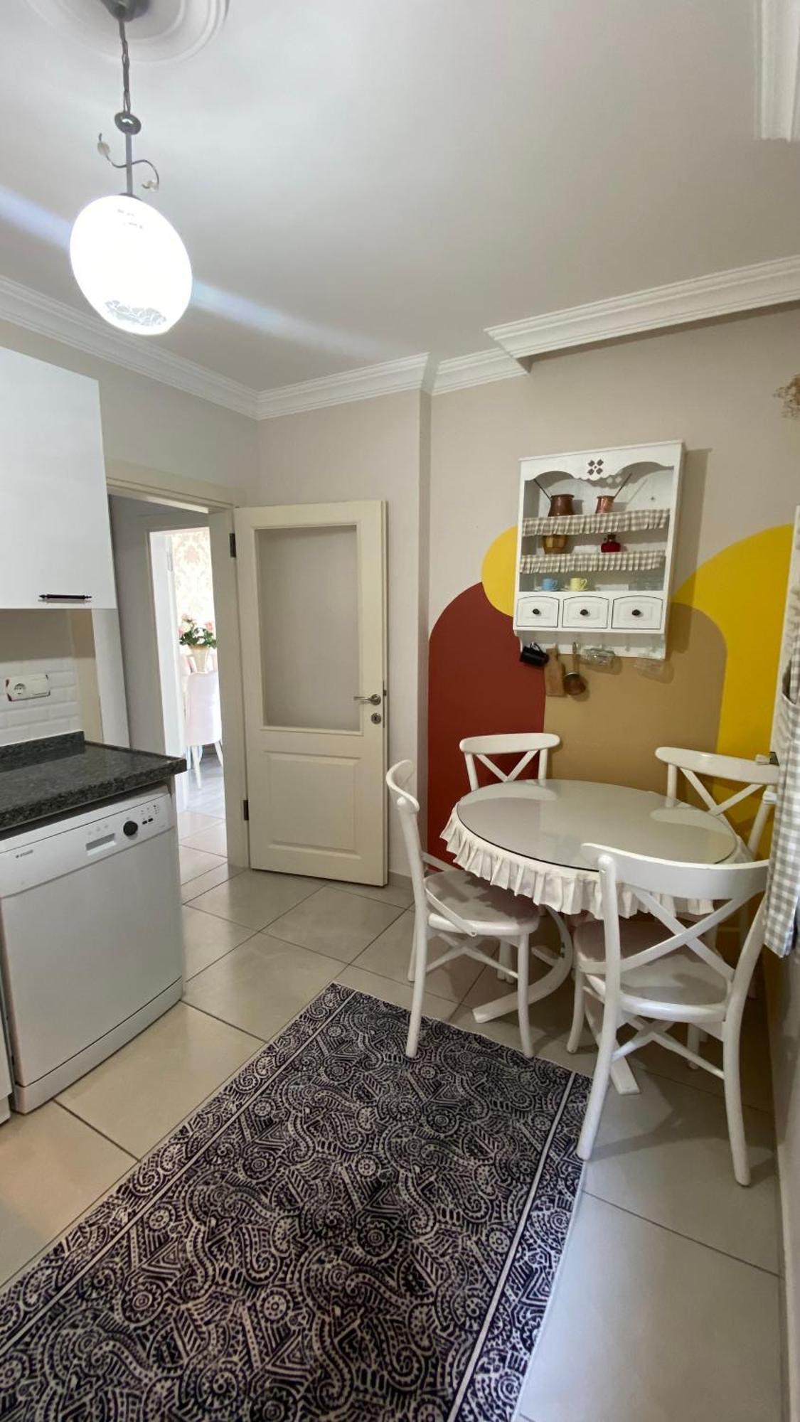My White House Apartment