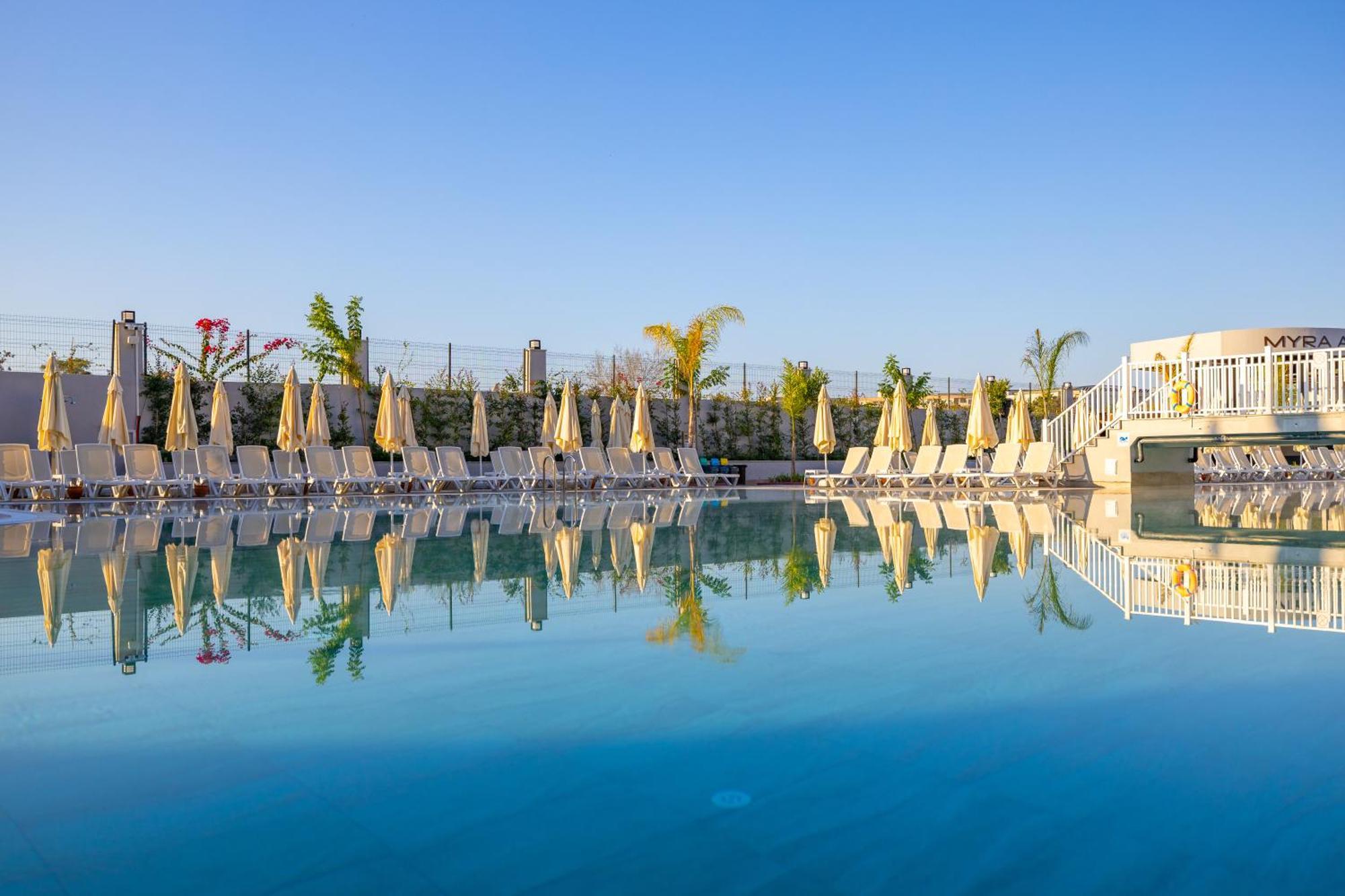 Hotel Moon Palace 5*