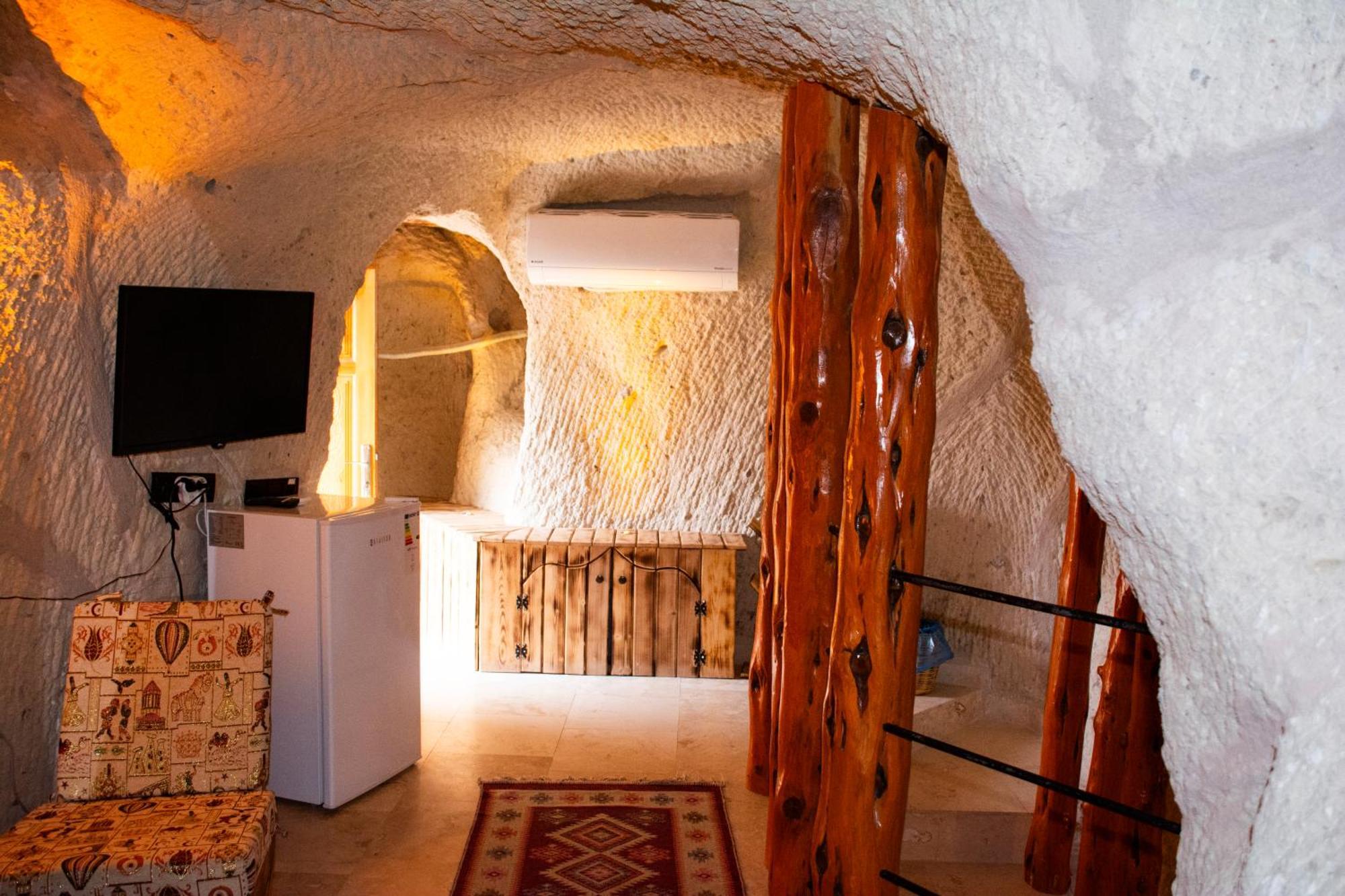Cappadocia Ennar Cave Swimming Pool Hot &