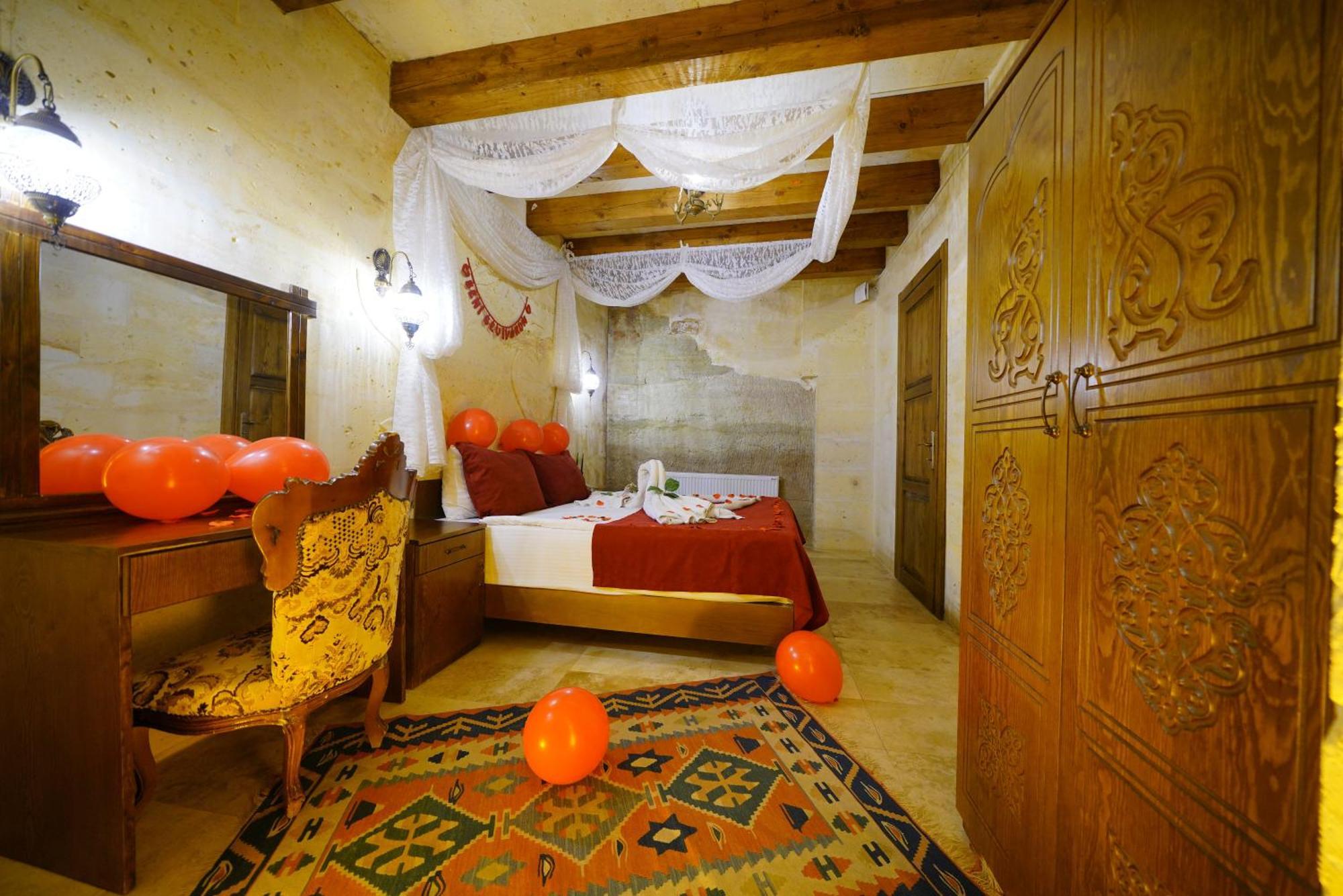 Balloon Cave Hotel Goreme