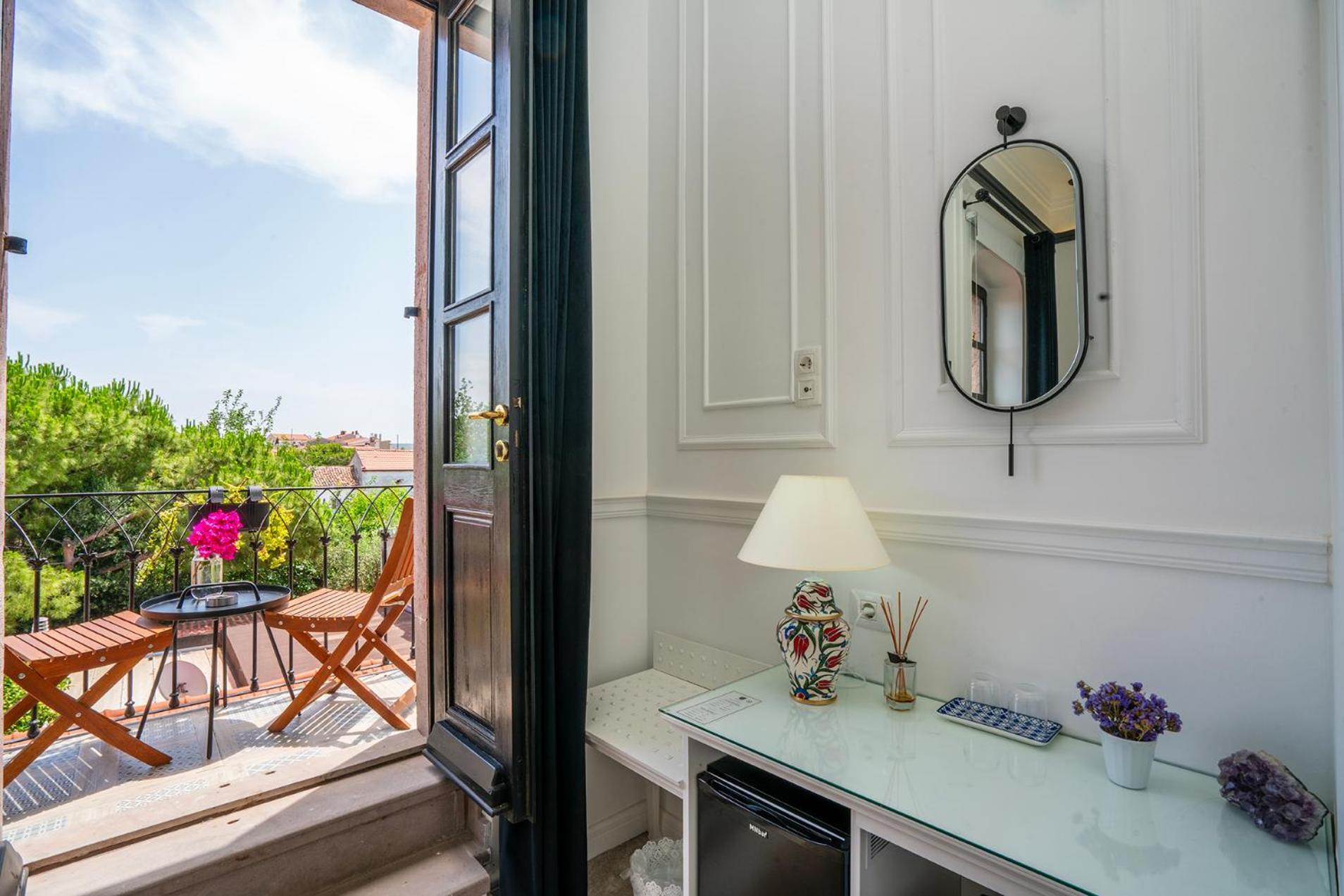 Siyah Lale Cunda 1841 (adults Only) Hotel
