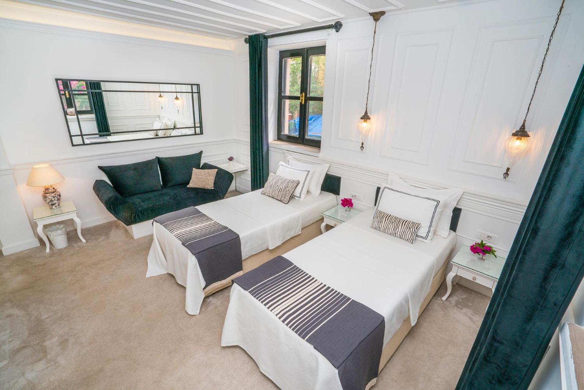 Hotel Siyah Lale Cunda 1841 (adults Only) 2*