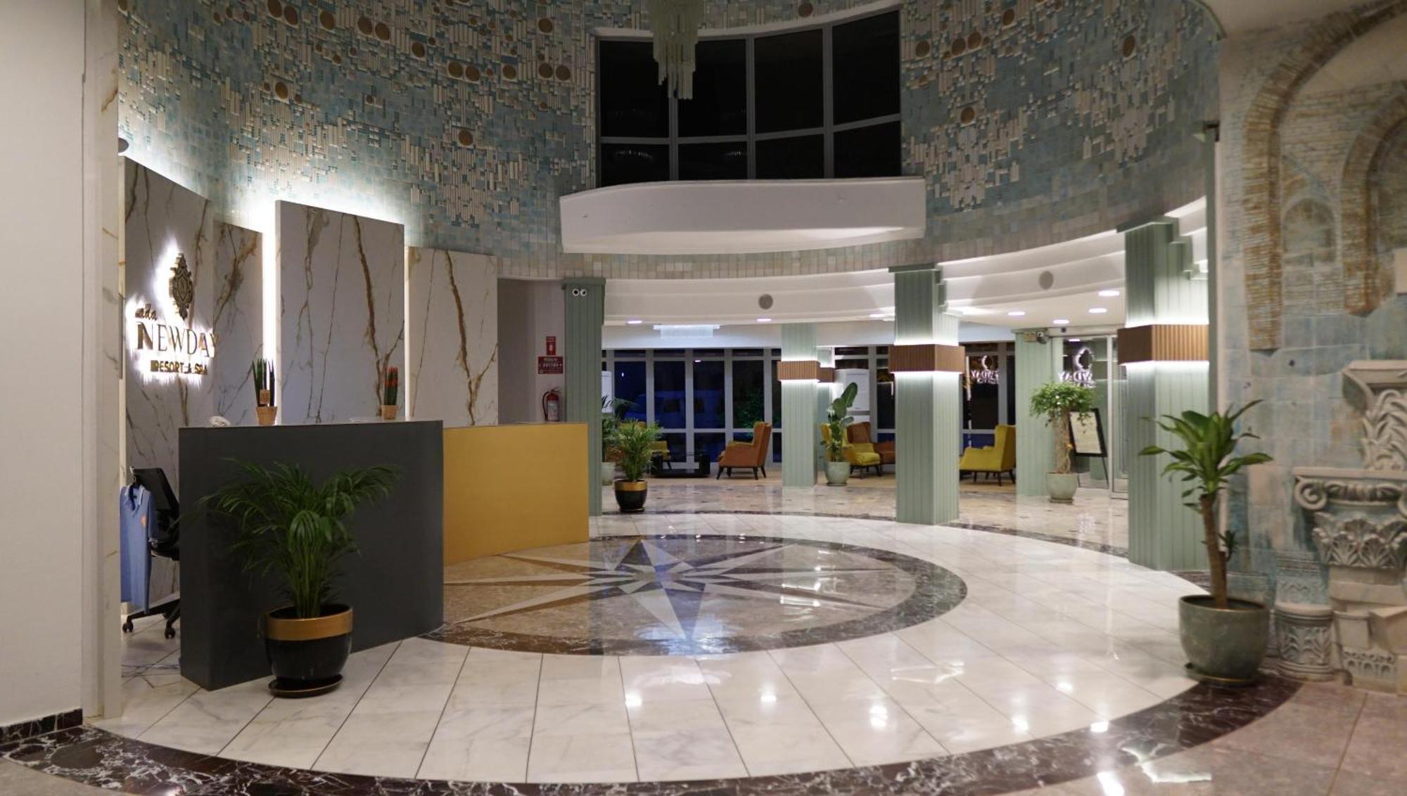 Hotel Ada Newday