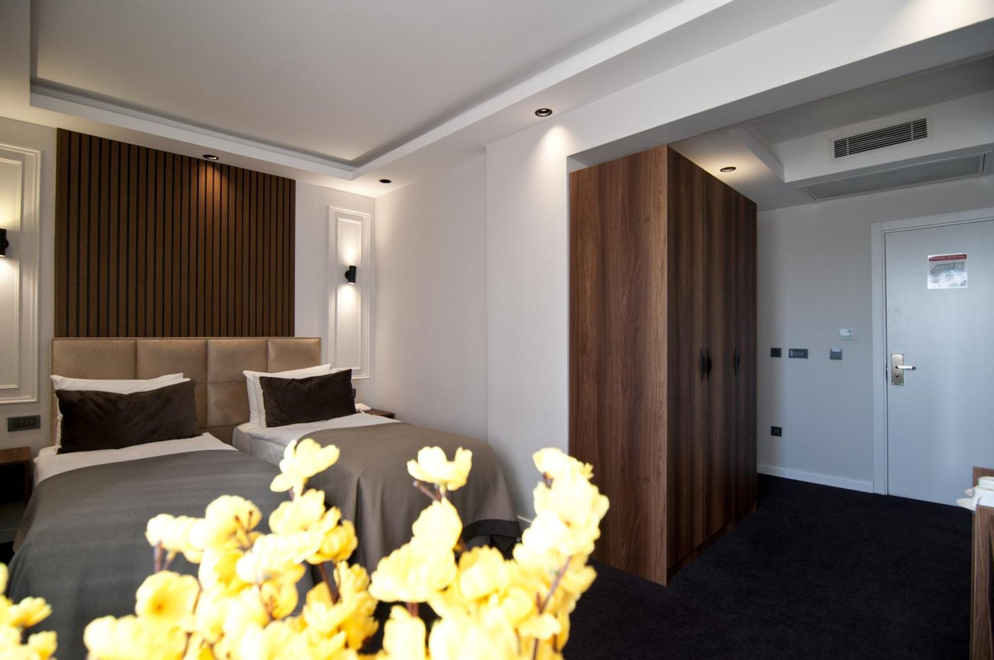 Hotel Valide 4*