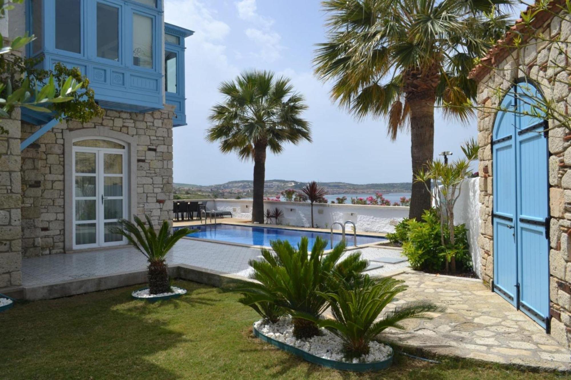 Fener Burnunda Denize Sifir Orjinaltas Malikane * Cesme
