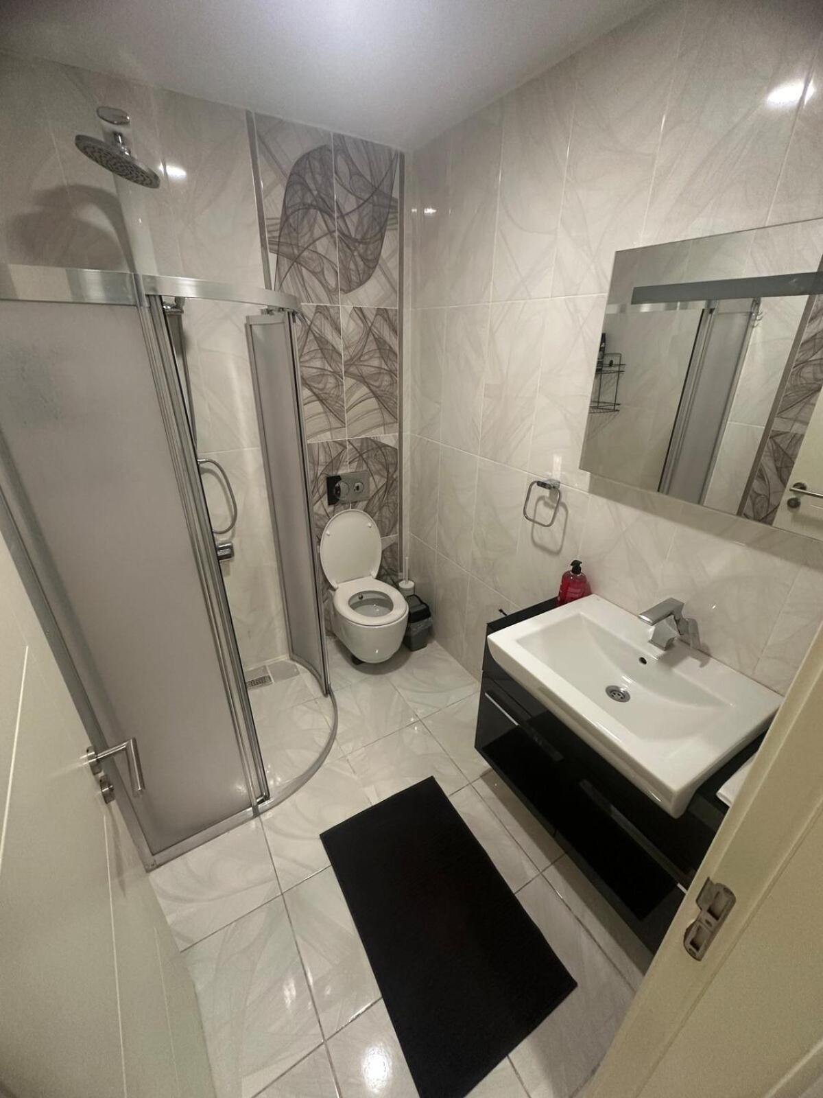 A Wonderful In Fisekhane Apartment Istanbul
