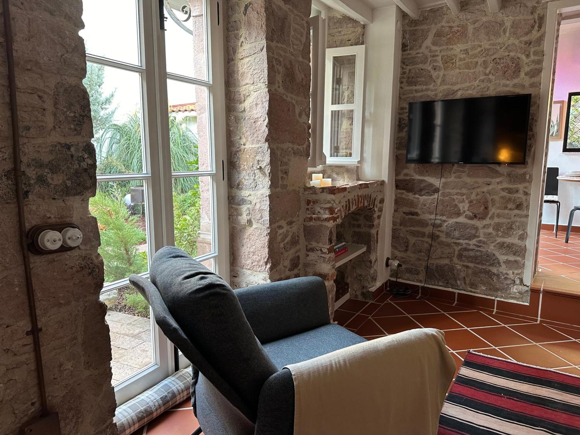Papalina Apartment *