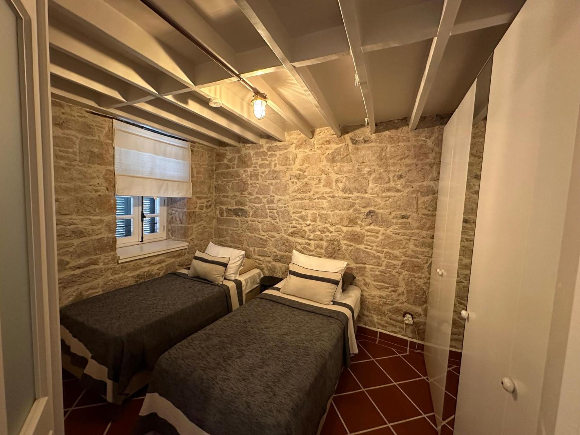Papalina * Ayvalik