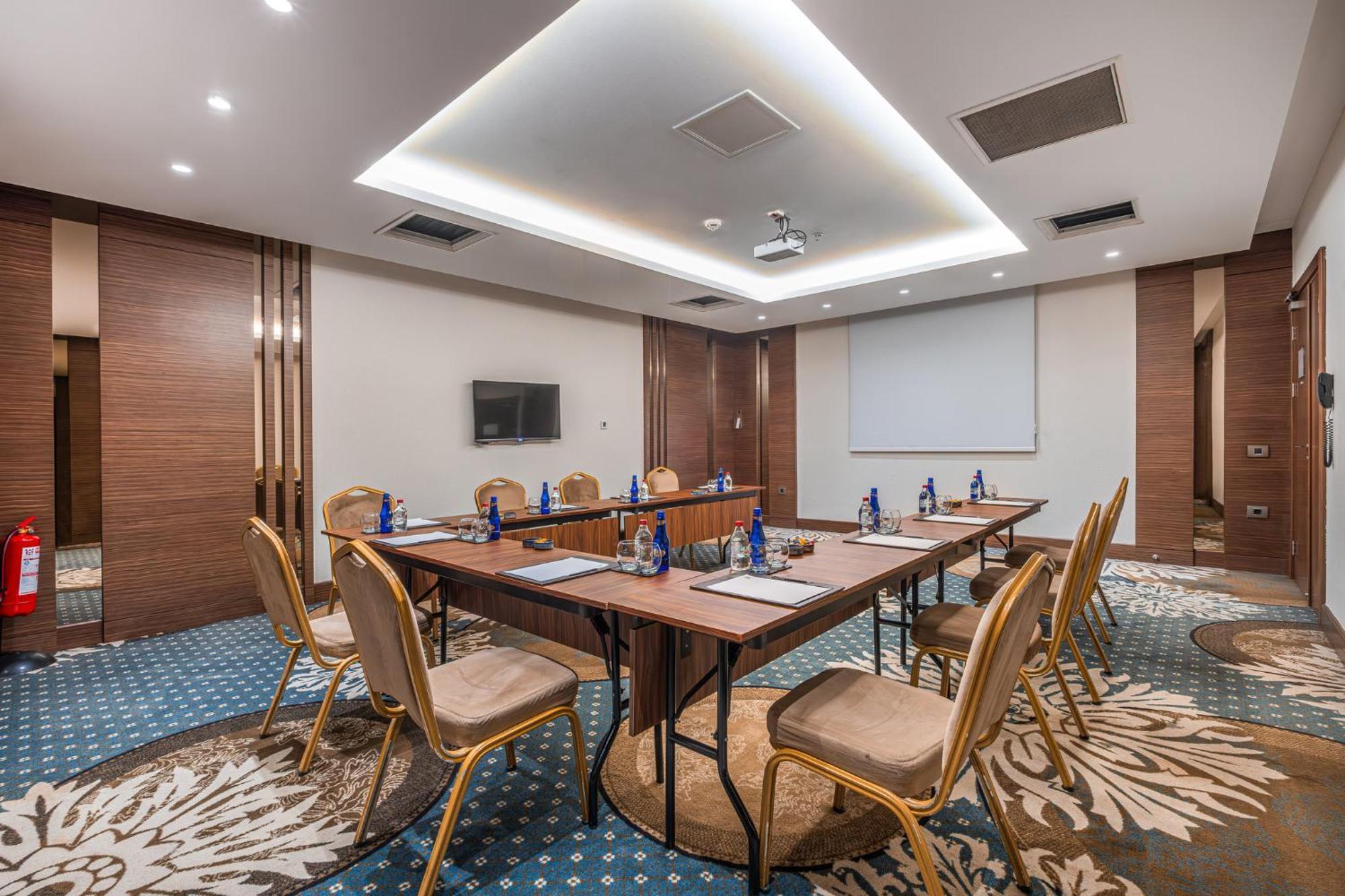 - Cukurambar By Ihg Hotel Ankara