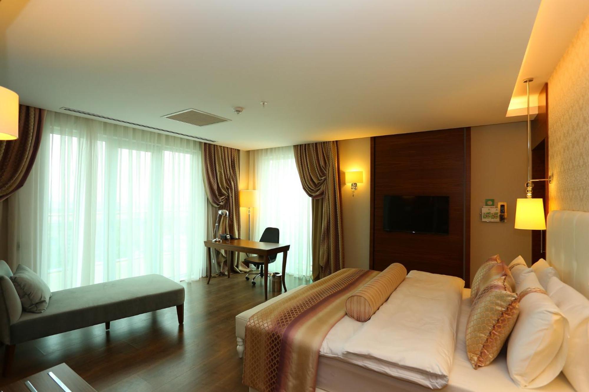 - Cukurambar By Ihg Hotel 5*