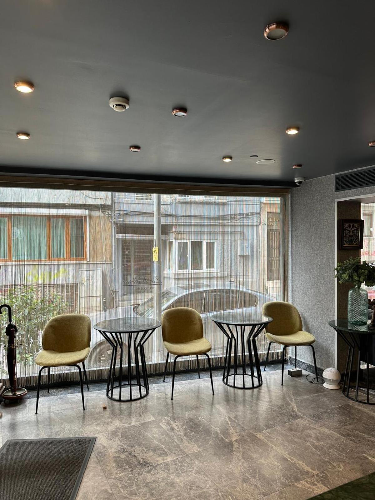 La Wisteria Boutique