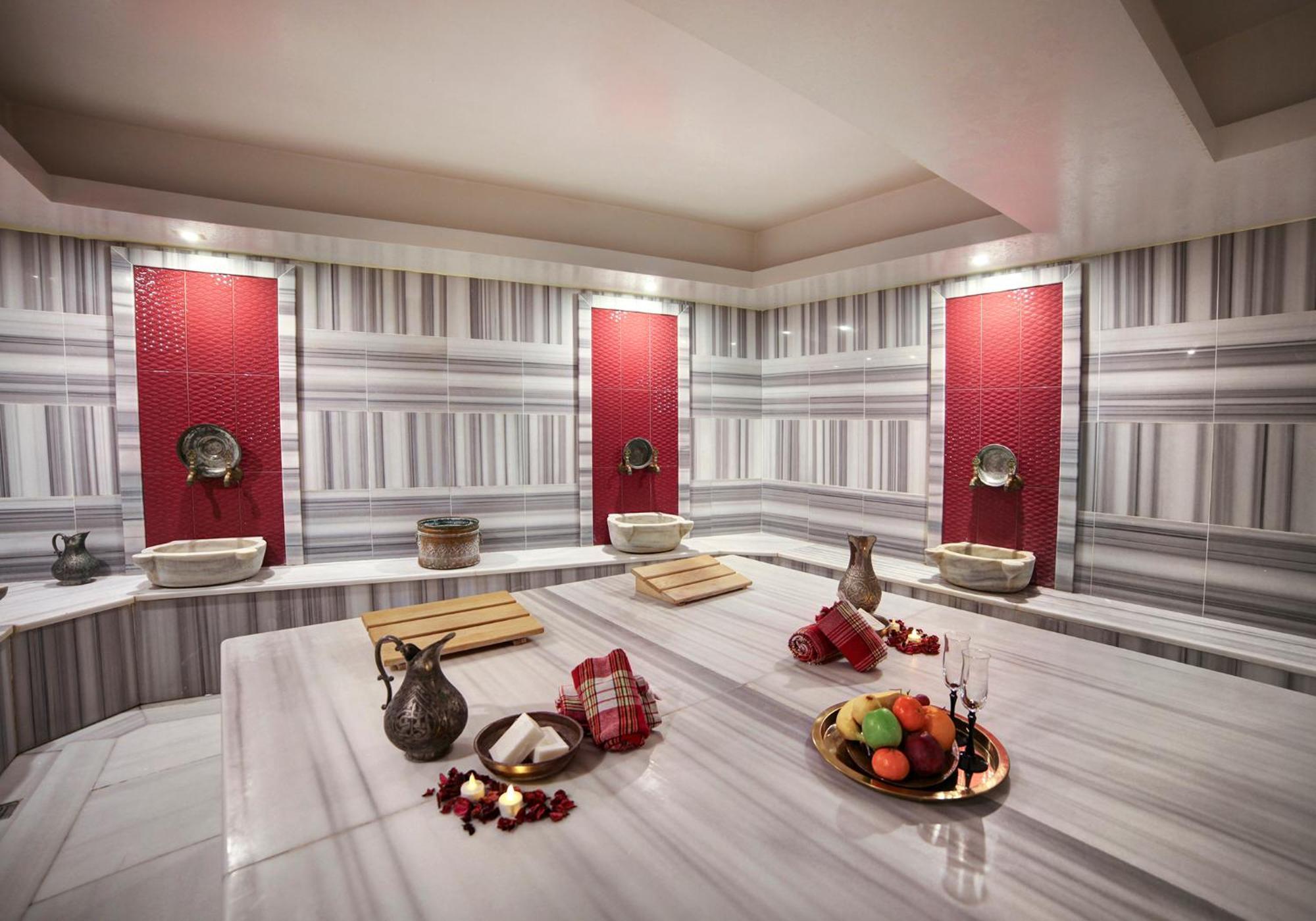 Hotel Great Fortune & 5*