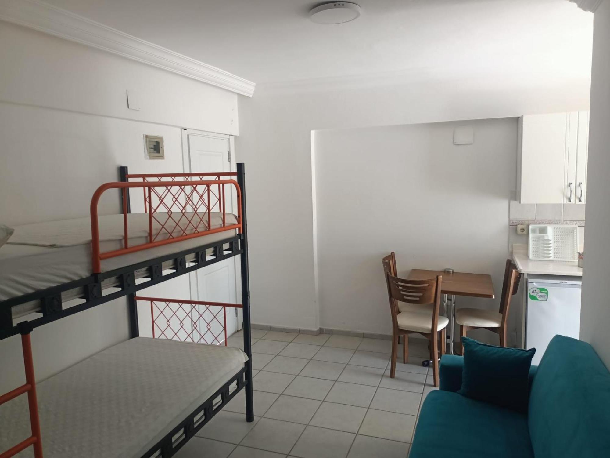 Aparthotel Sen 2*