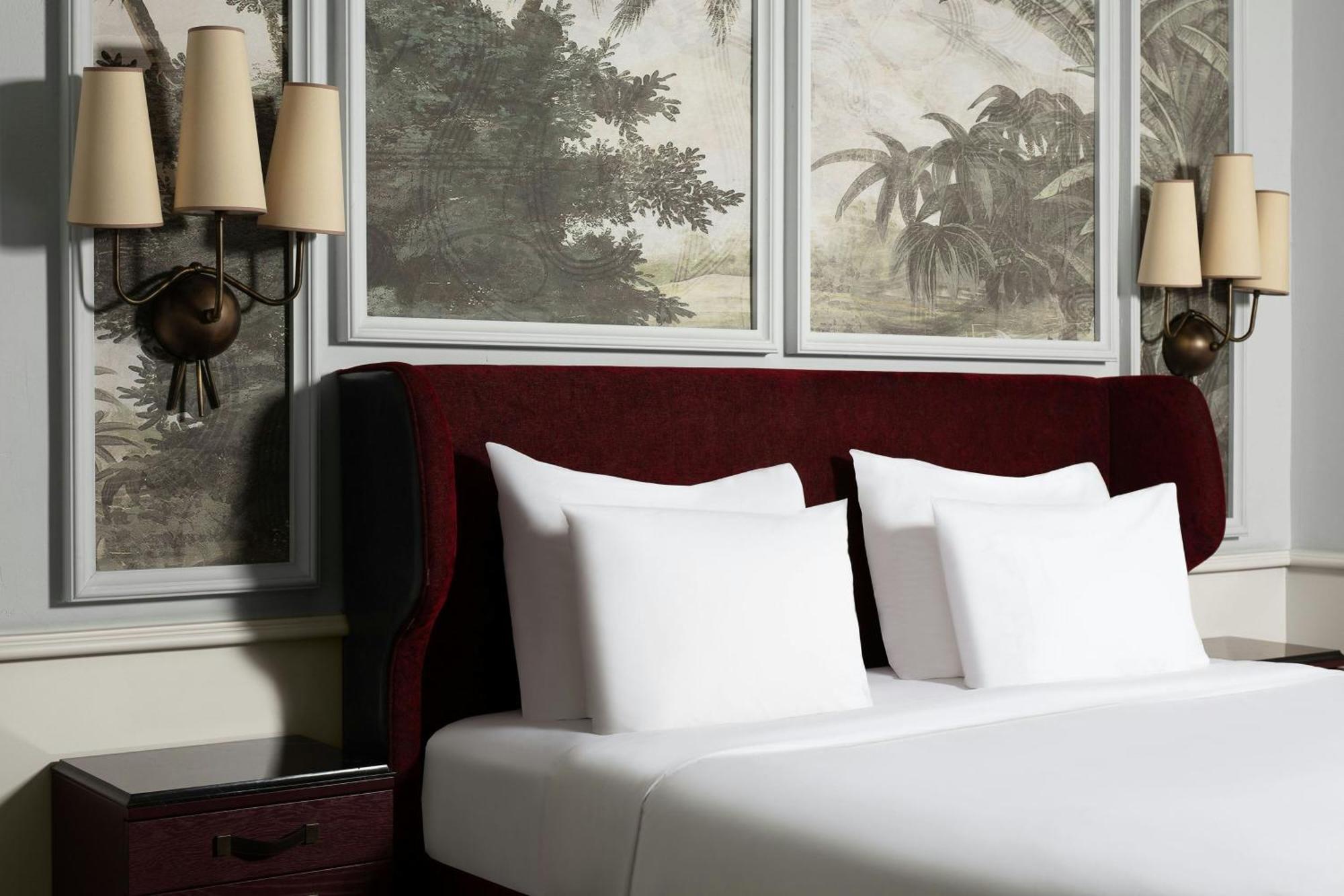 Adahan Decamondo Pera, Autograph Collection Hotel 5*