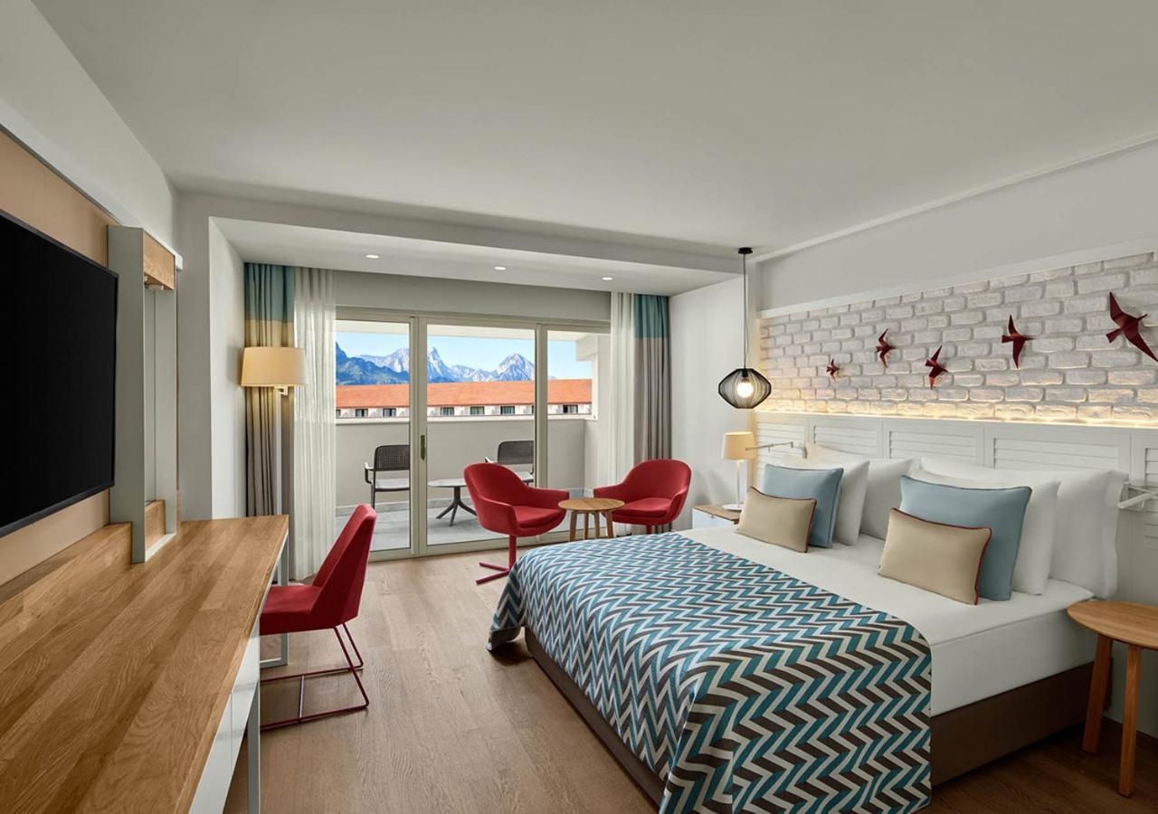 Hotel Akra 5*