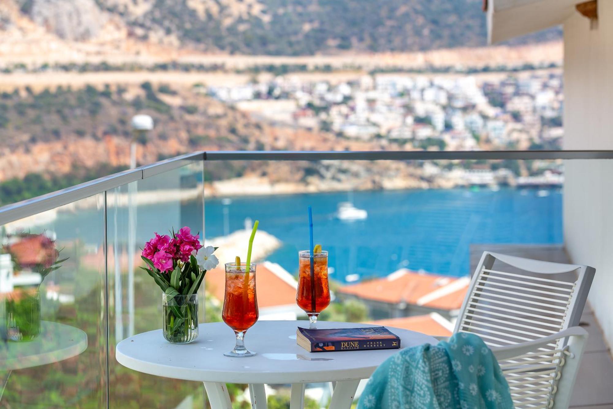 Rhapsody & (adults Only) Hotel