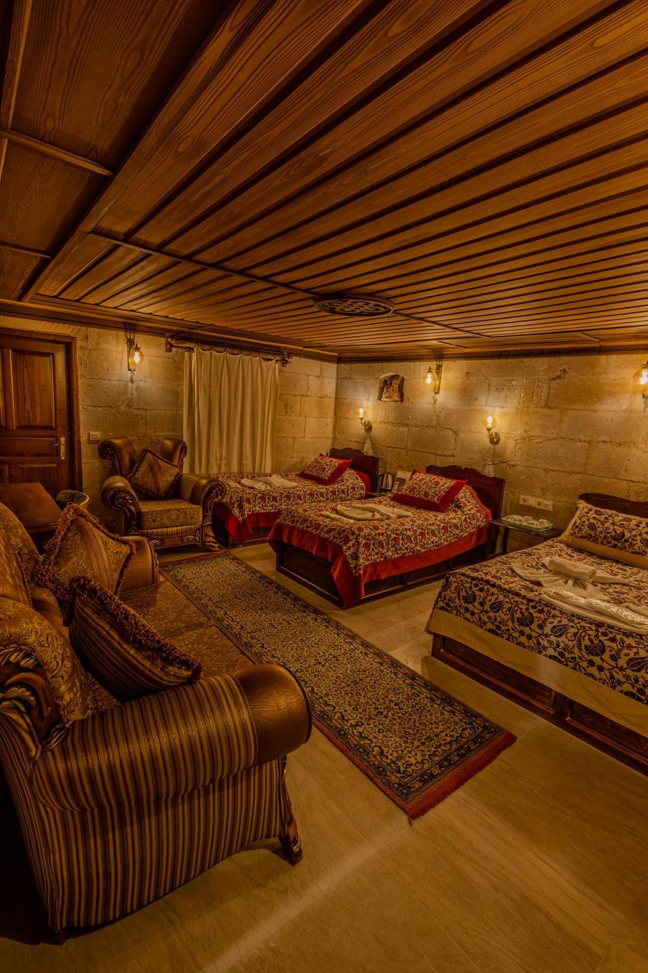Valley Cave House Hotel