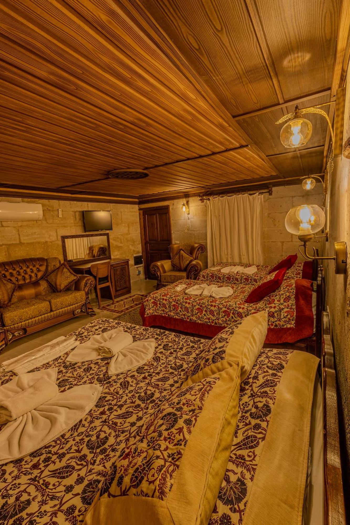 Hotel Valley Cave House