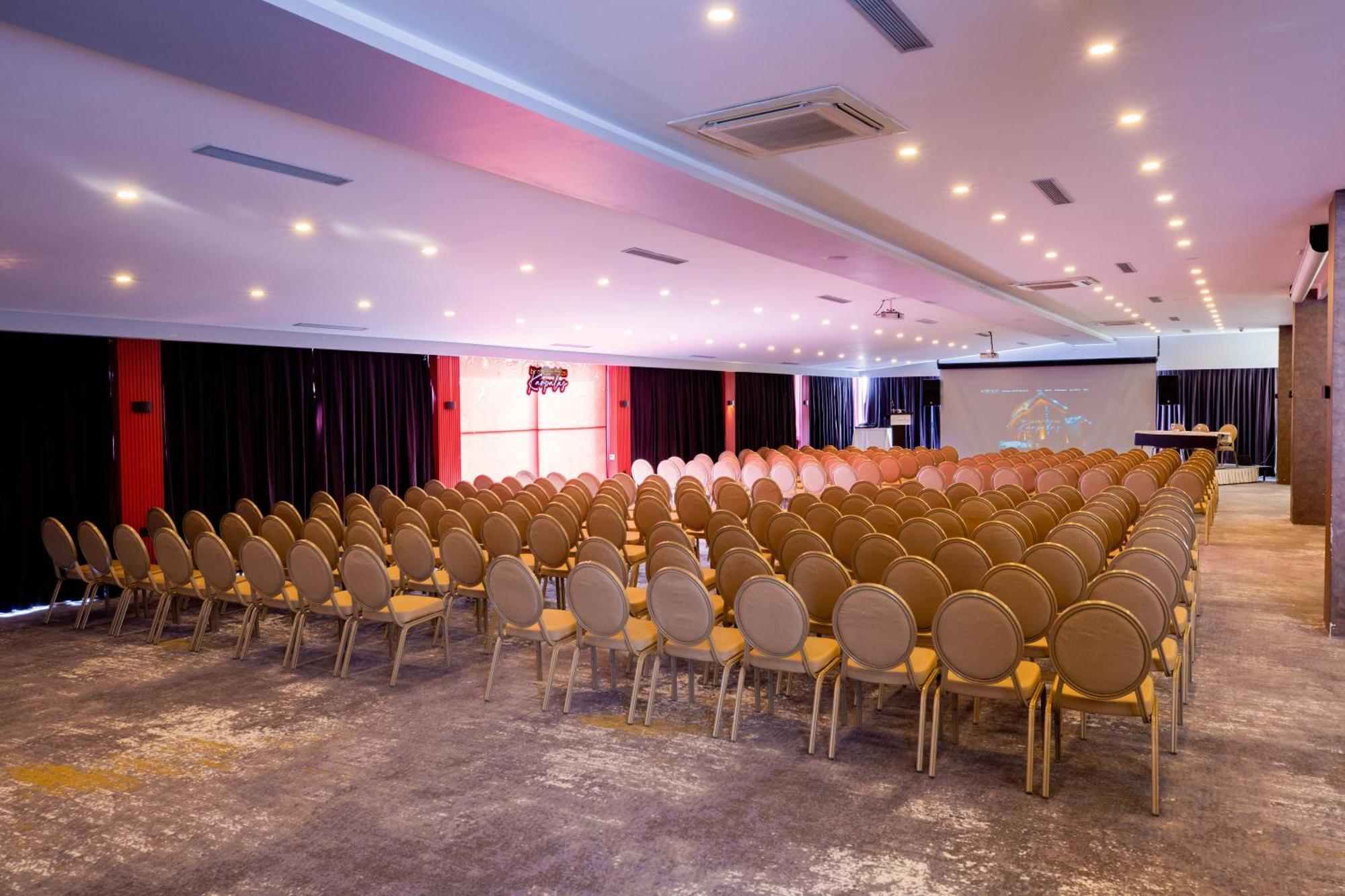 Karpalas & Hotel 4*
