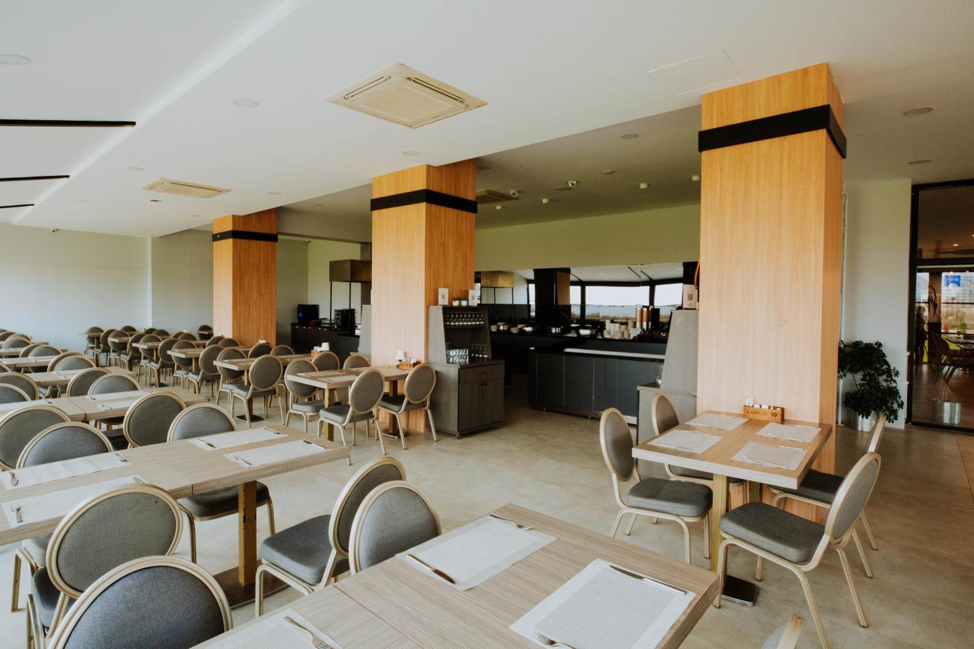 Hotel Karpalas & Bolu