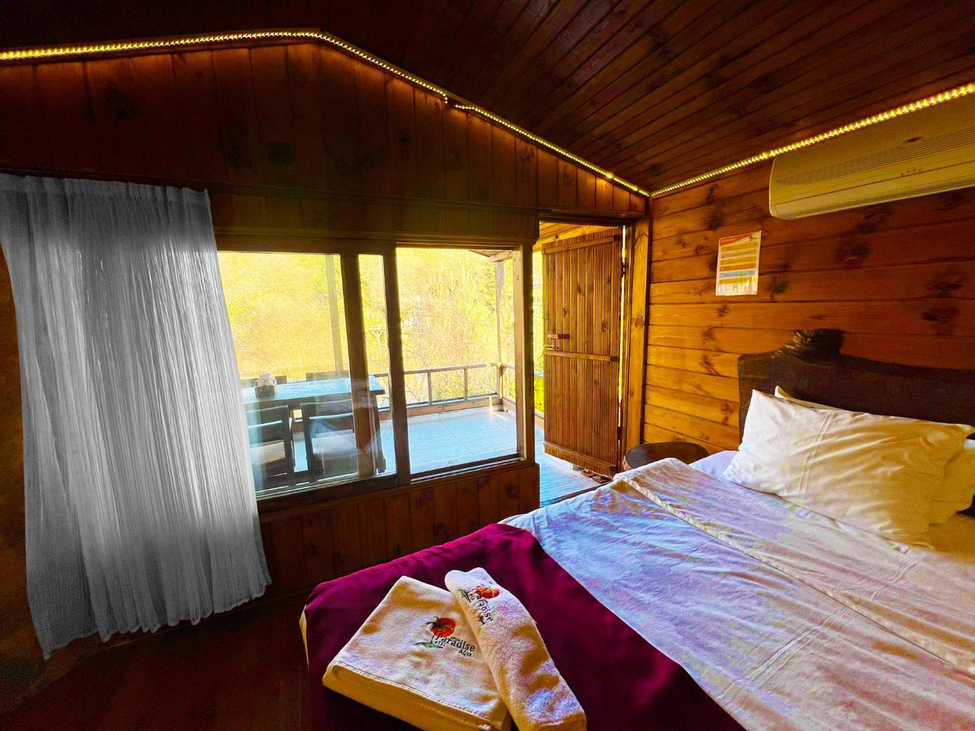 Paradise 3*