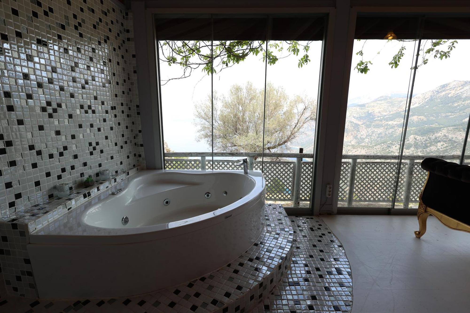 Yediburunlar Lighthouse Boutique And Restaurant Guest house Faralya
