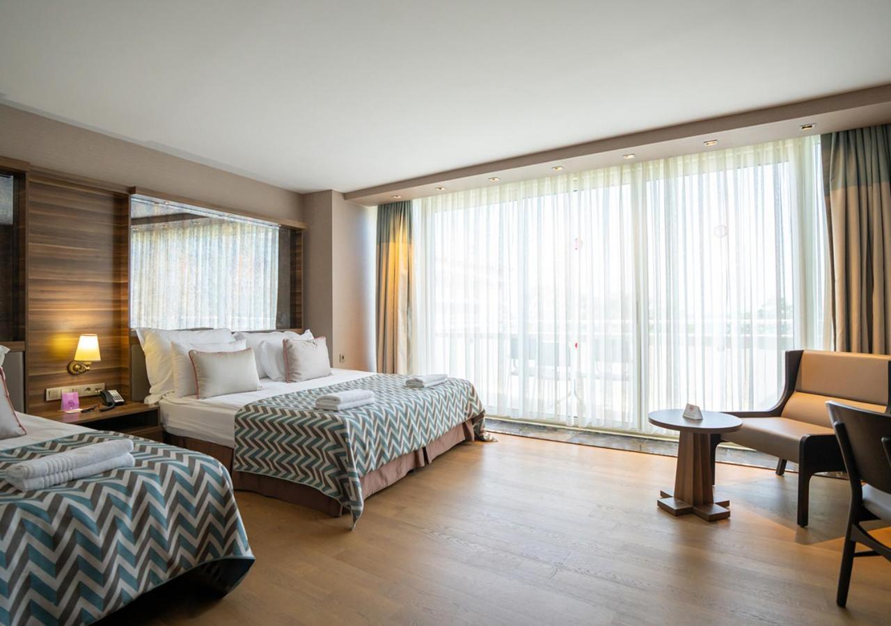 Hotel Akra 5*