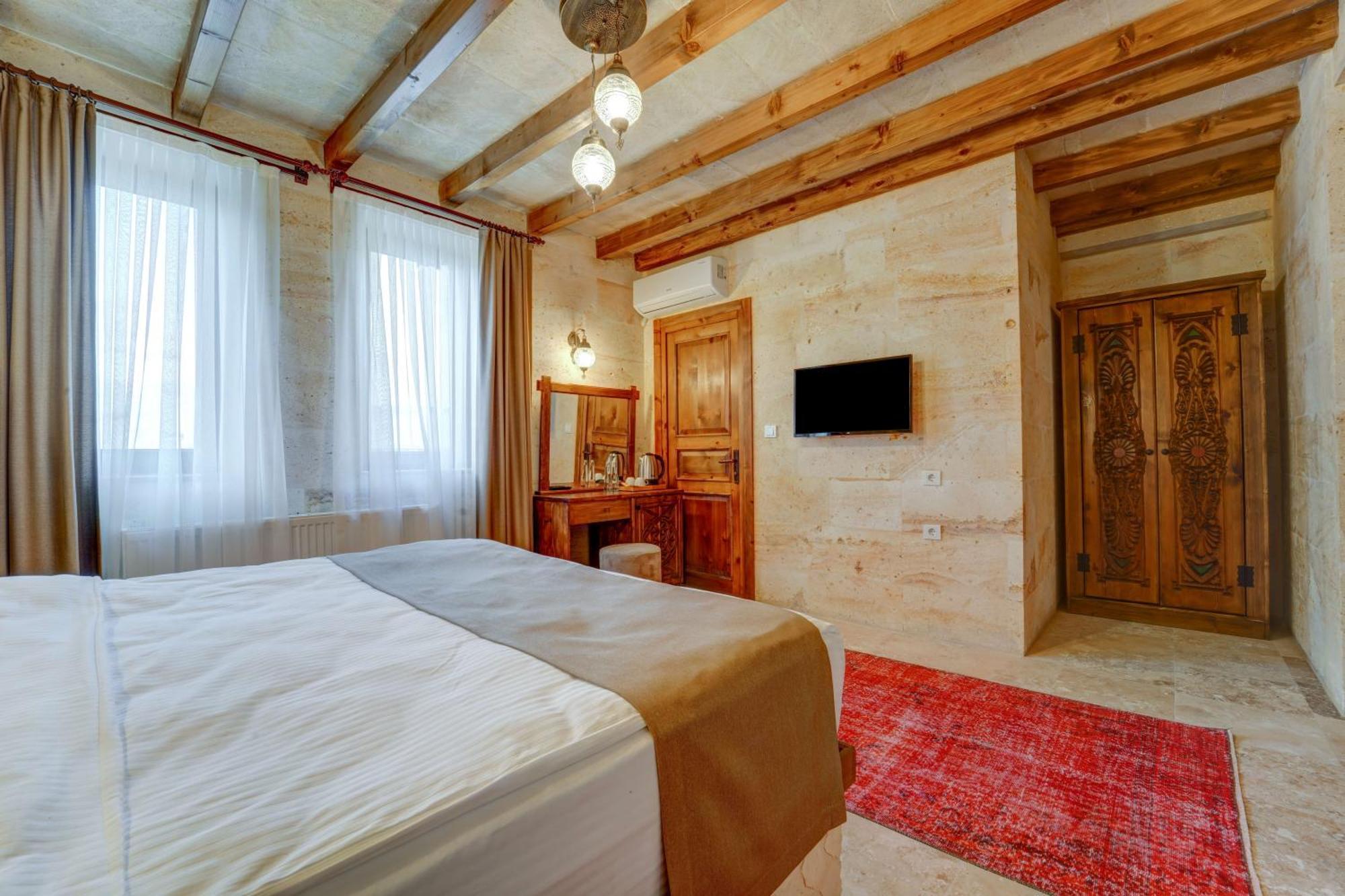 Enjoy Stone Hotel *