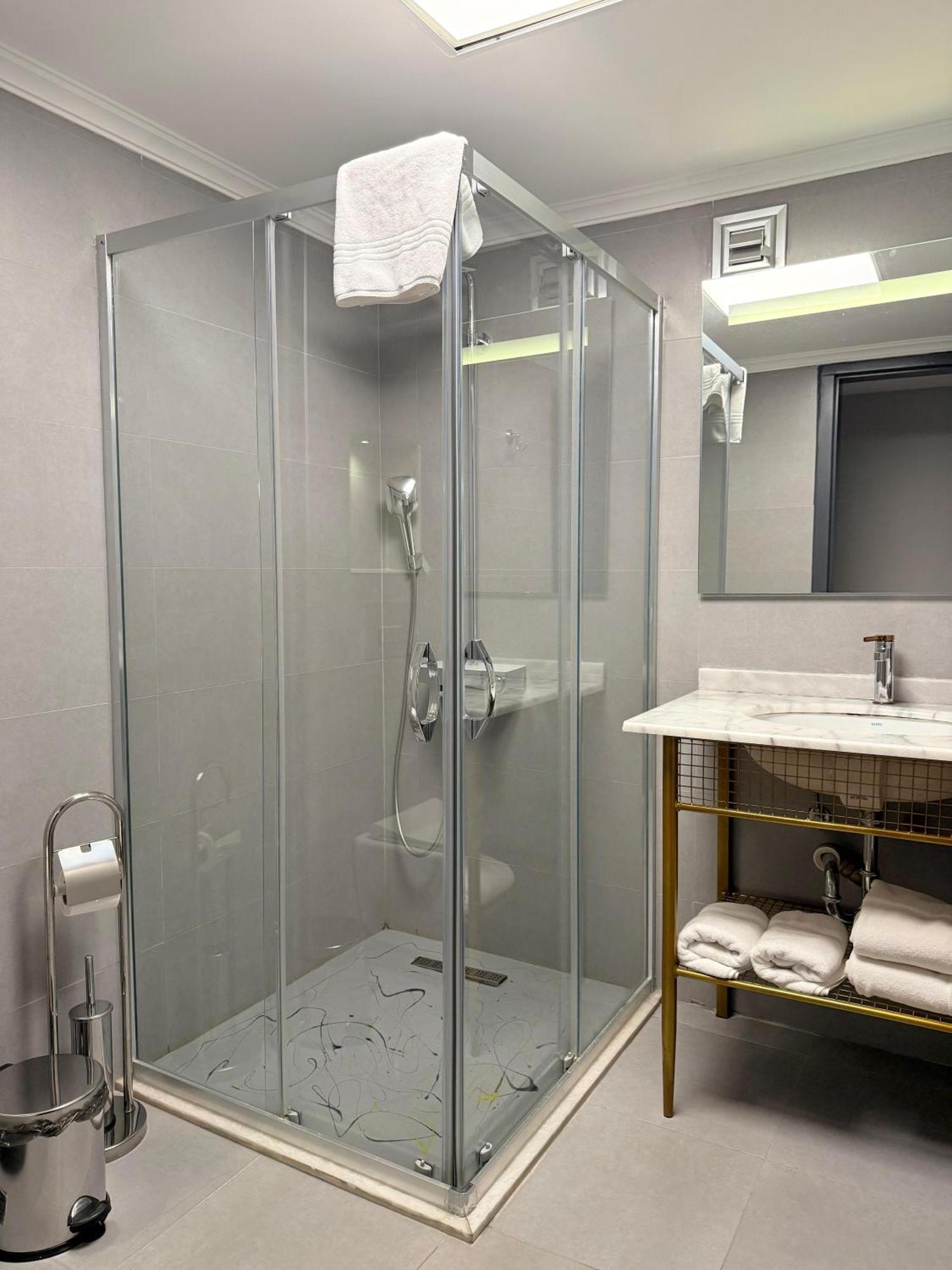 The Yali Hotel 3*