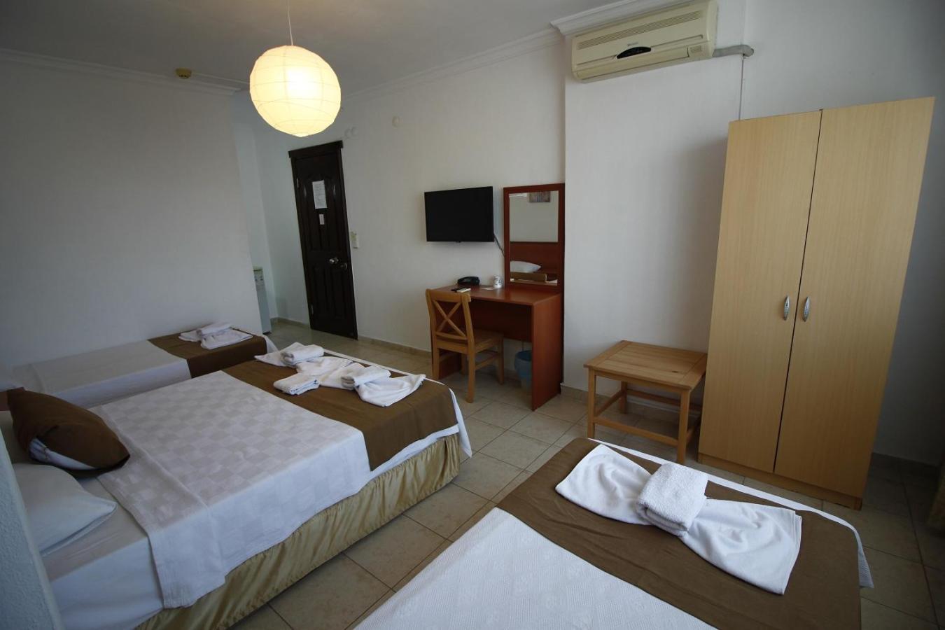 Hotel Bonapart 2*