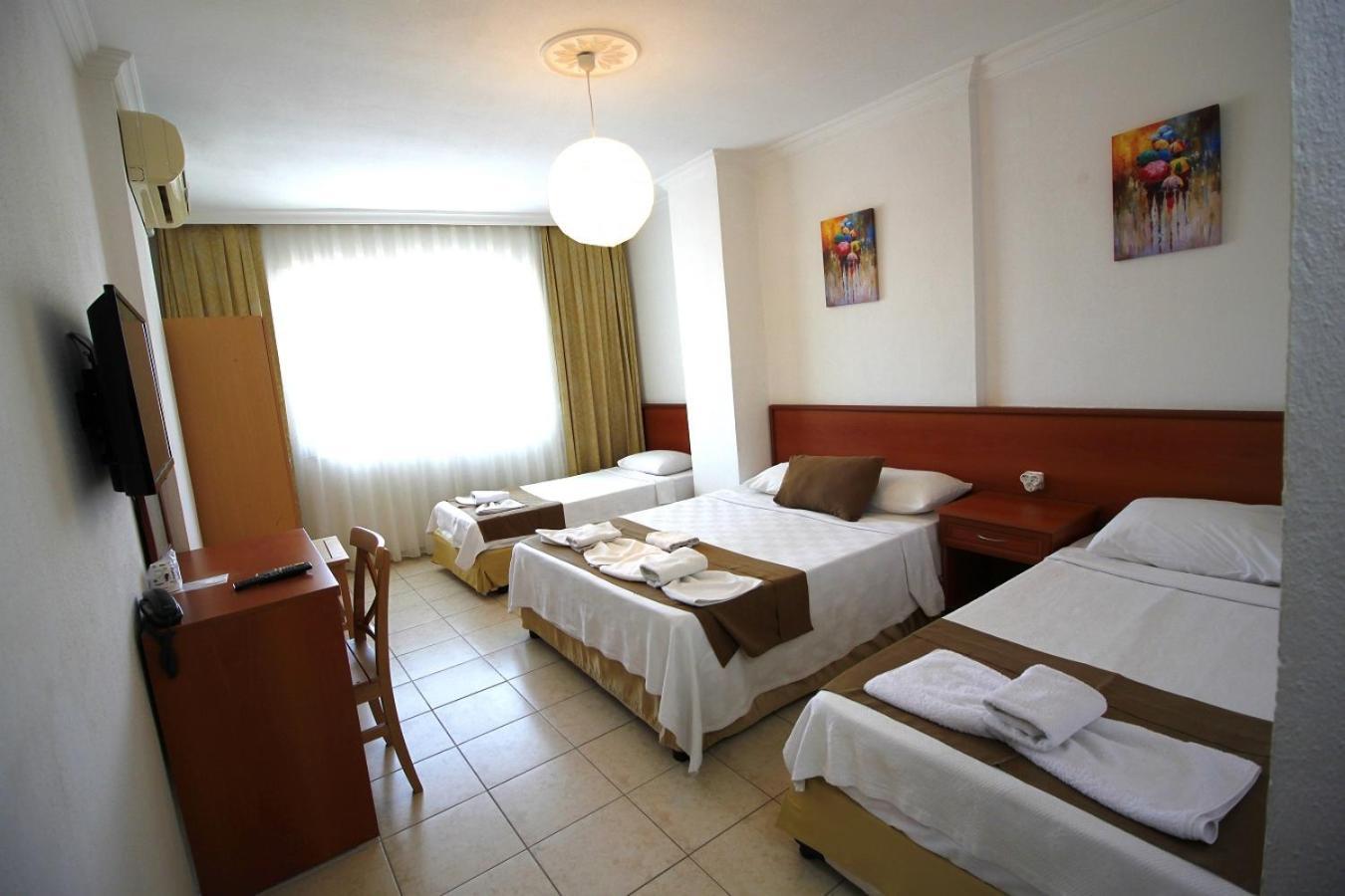 Hotel Bonapart 2*