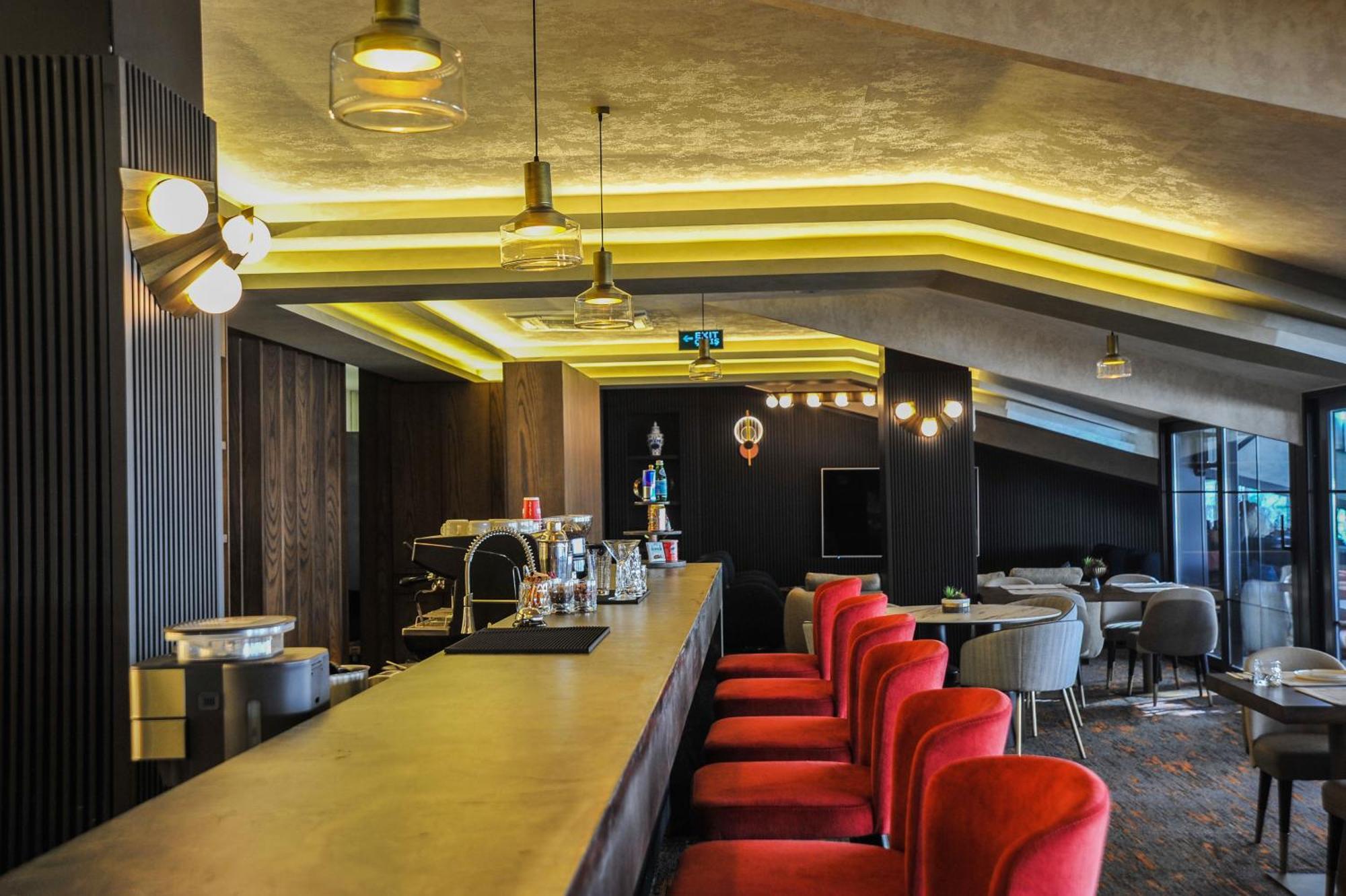 The Alpfine Hotel *