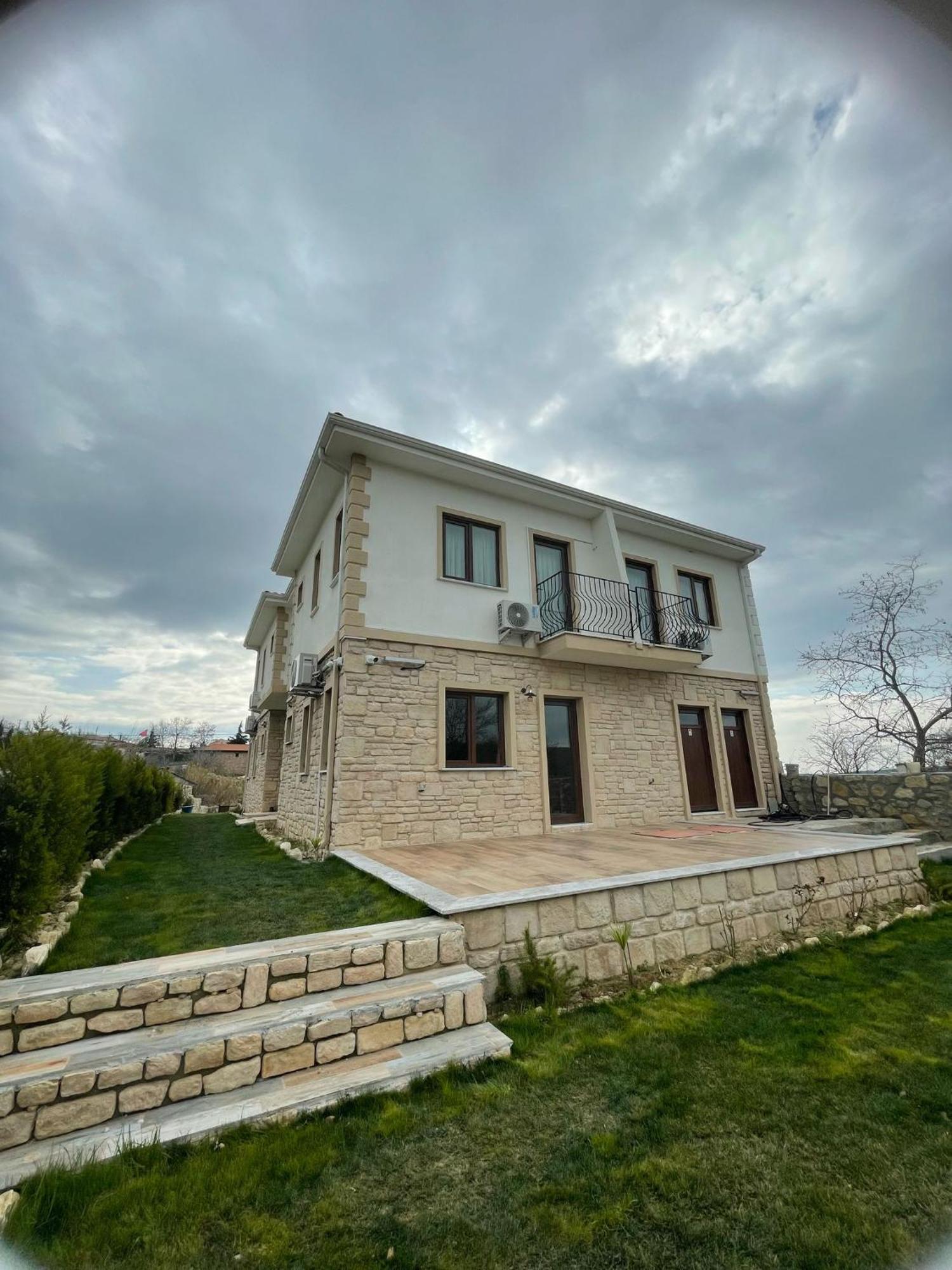 Kyla Kocadere Mansion *