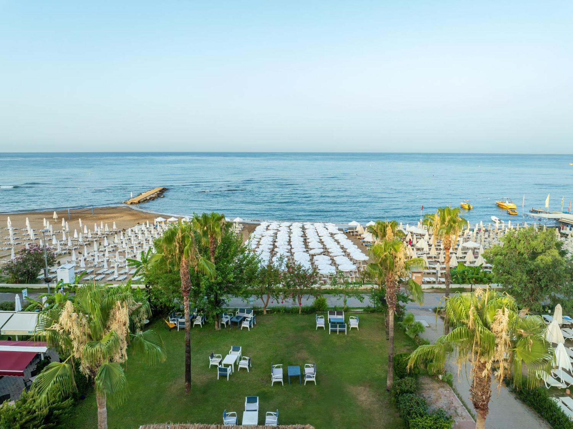 Nusso Club Hotel