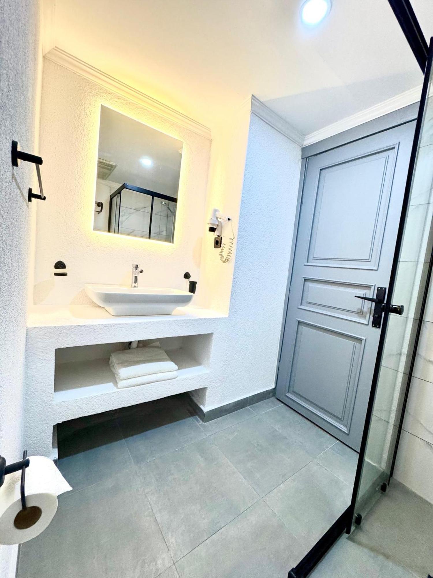 Costa Bitezhan Hotel 4*