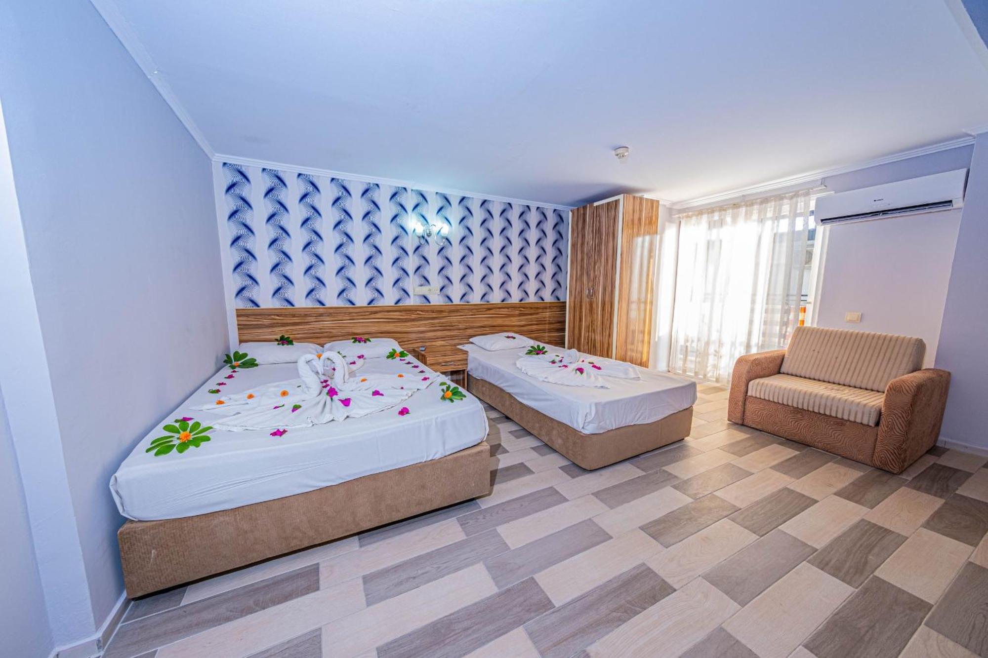 Hotel Elysium Elite &