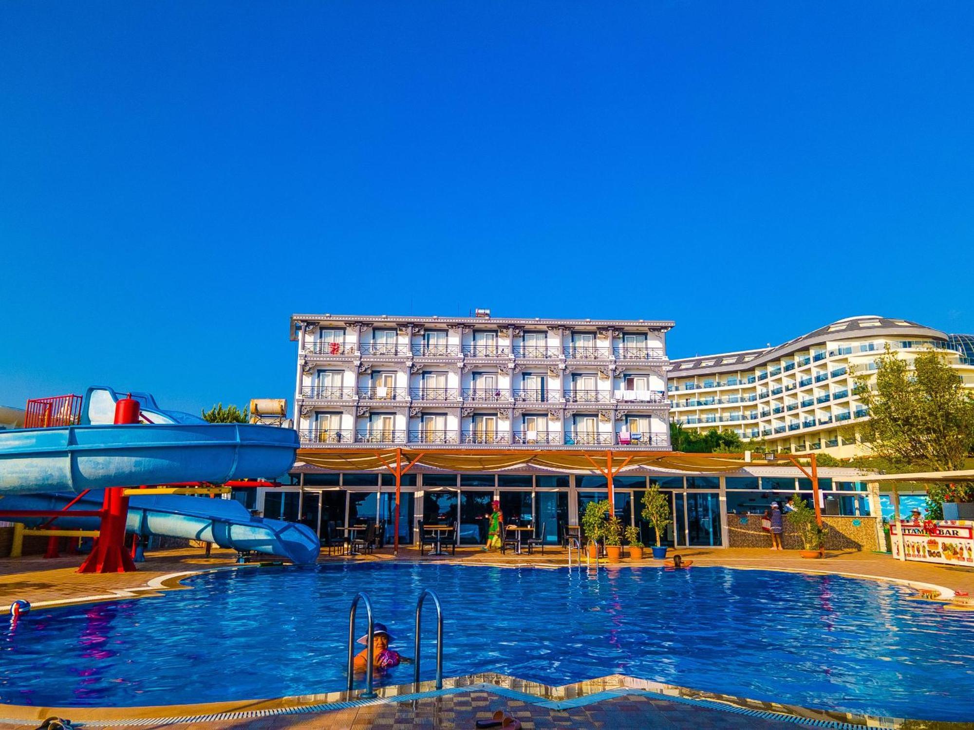 Elysium Elite & Hotel 4*